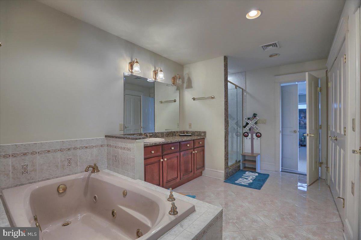 MACGREGOR DOWNS - Residential
