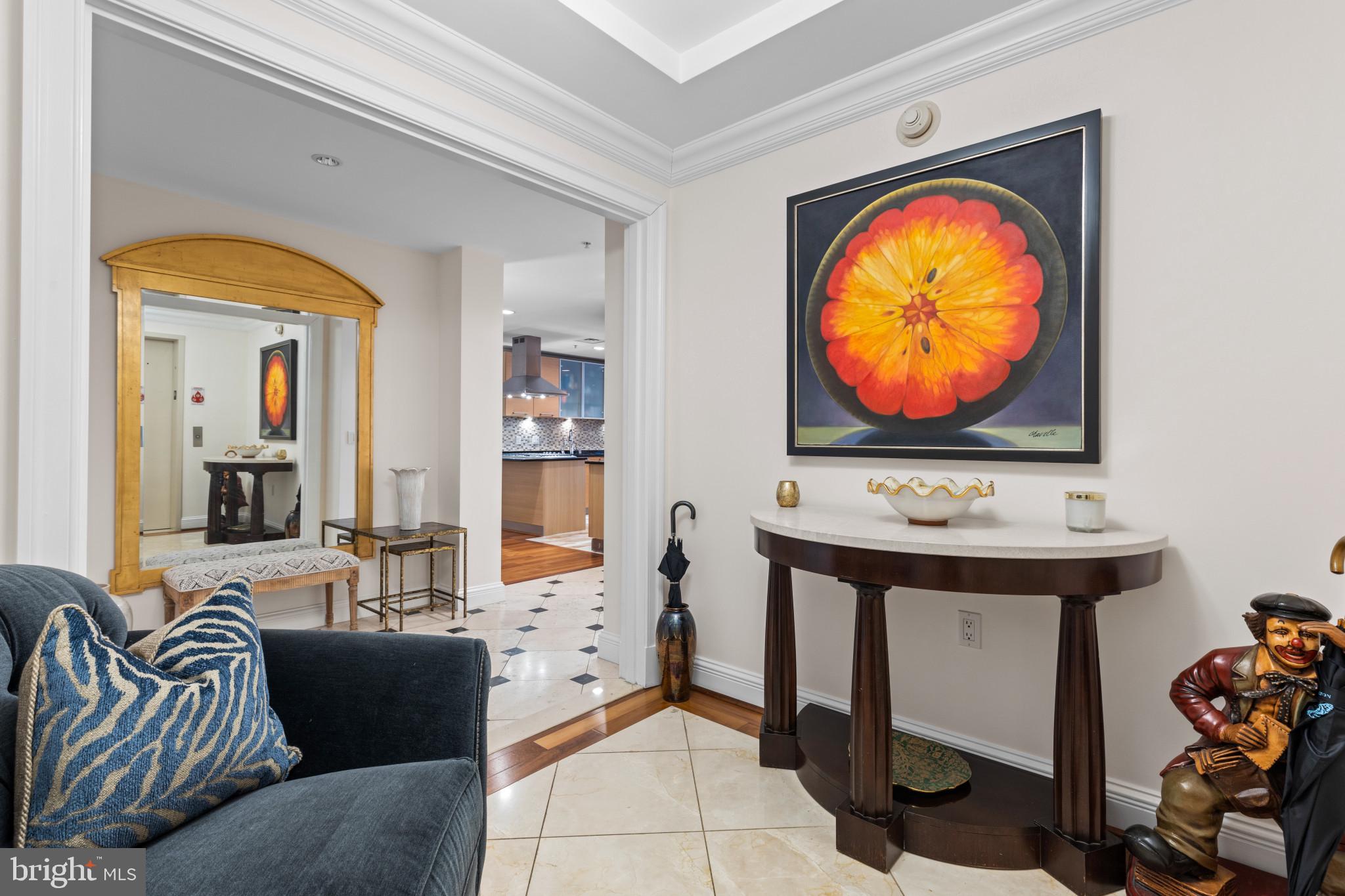 THE RITZ-CARLTON RESIDENCES - Residential