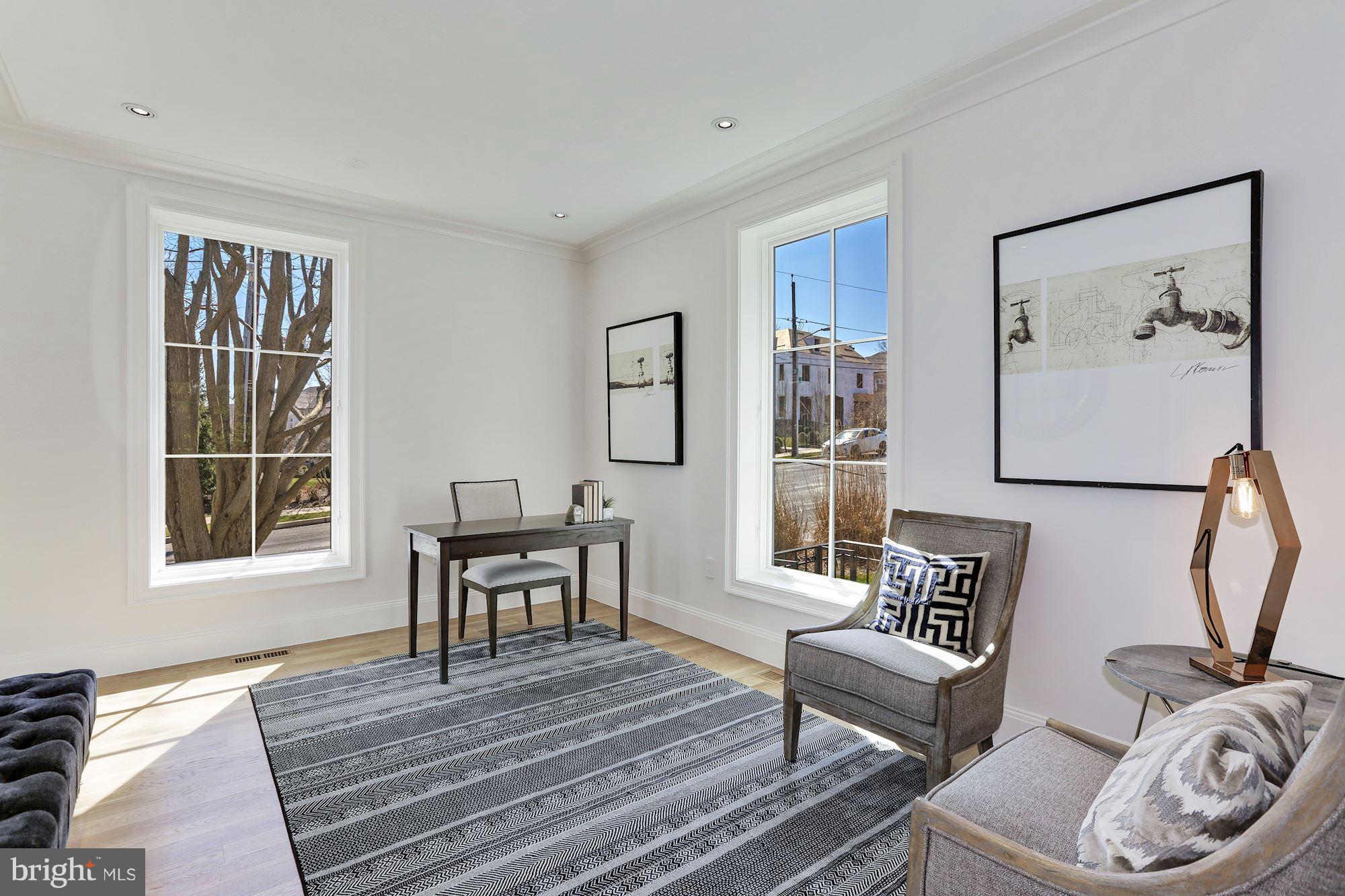 FOXHALL - Residential