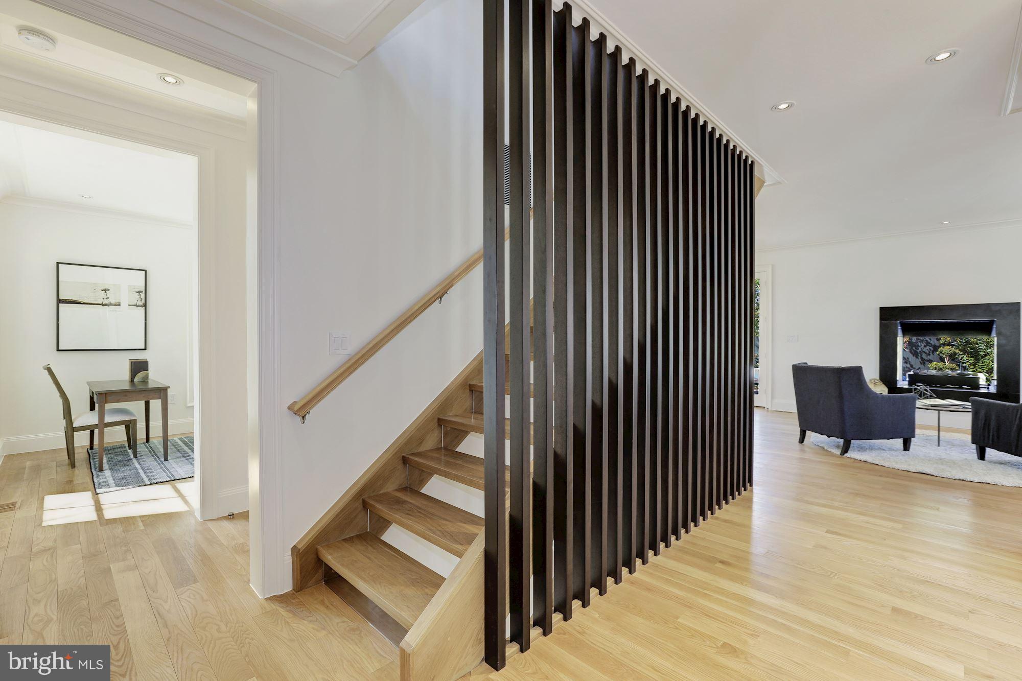 FOXHALL - Residential