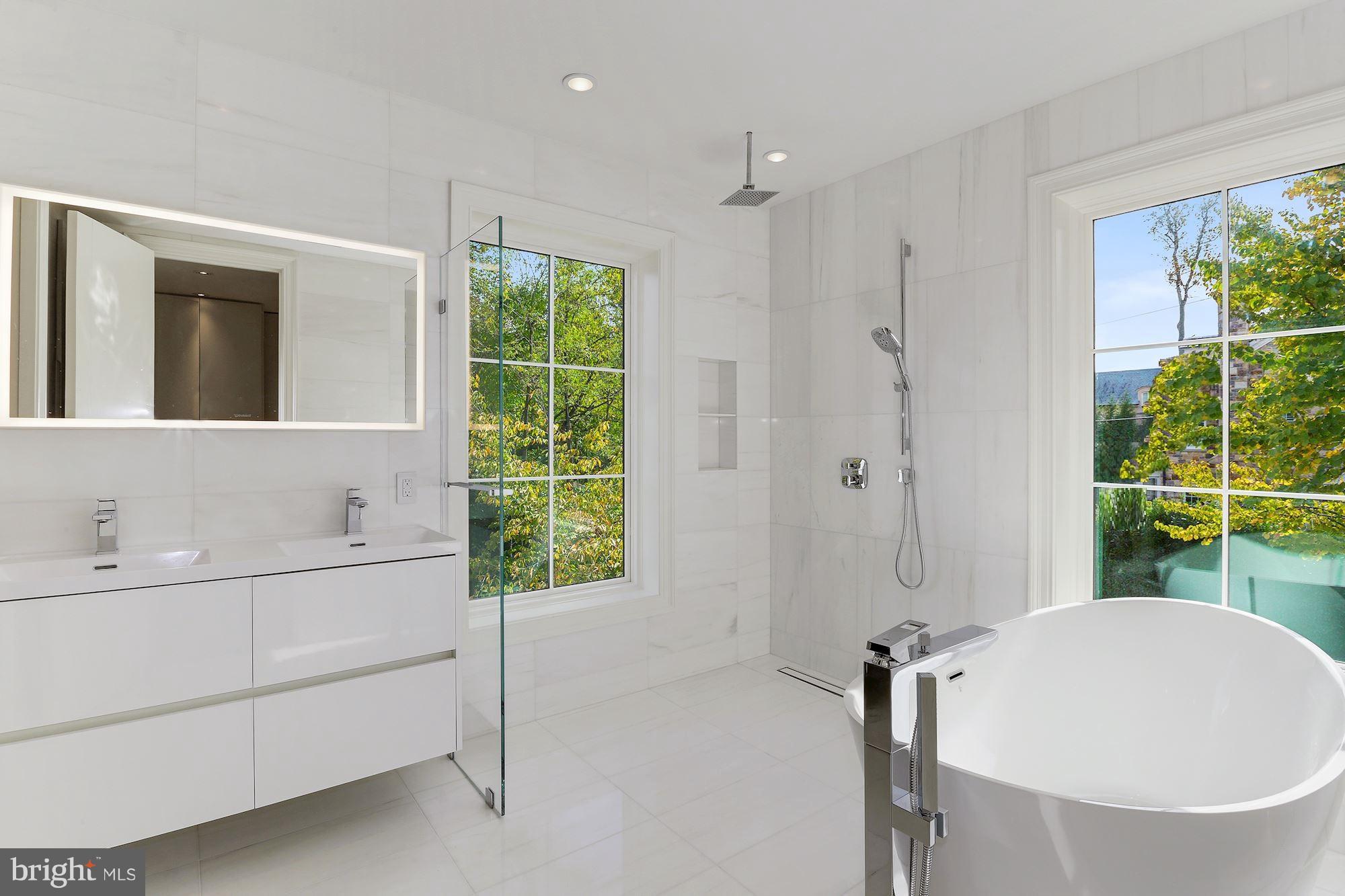 FOXHALL - Residential