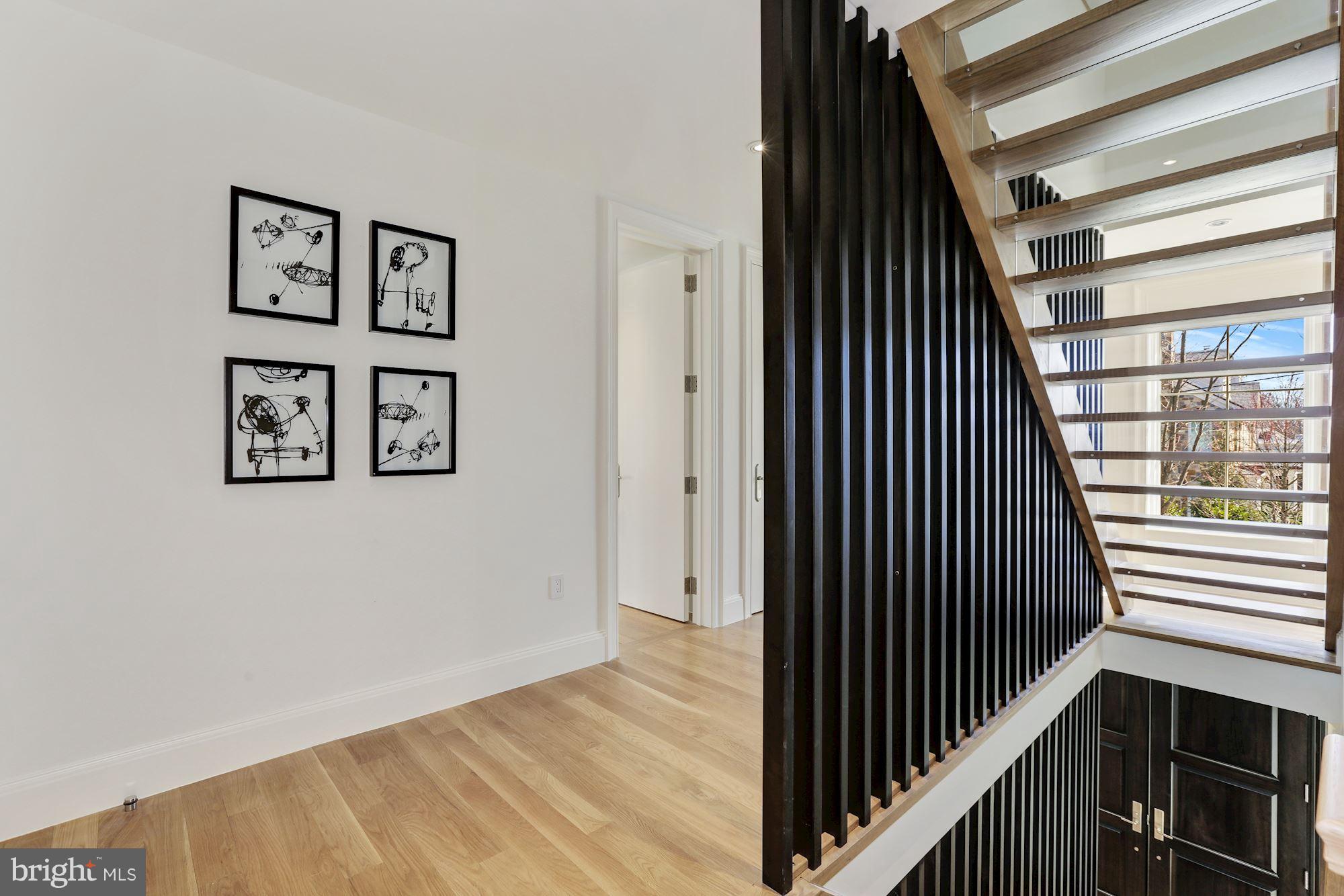 FOXHALL - Residential