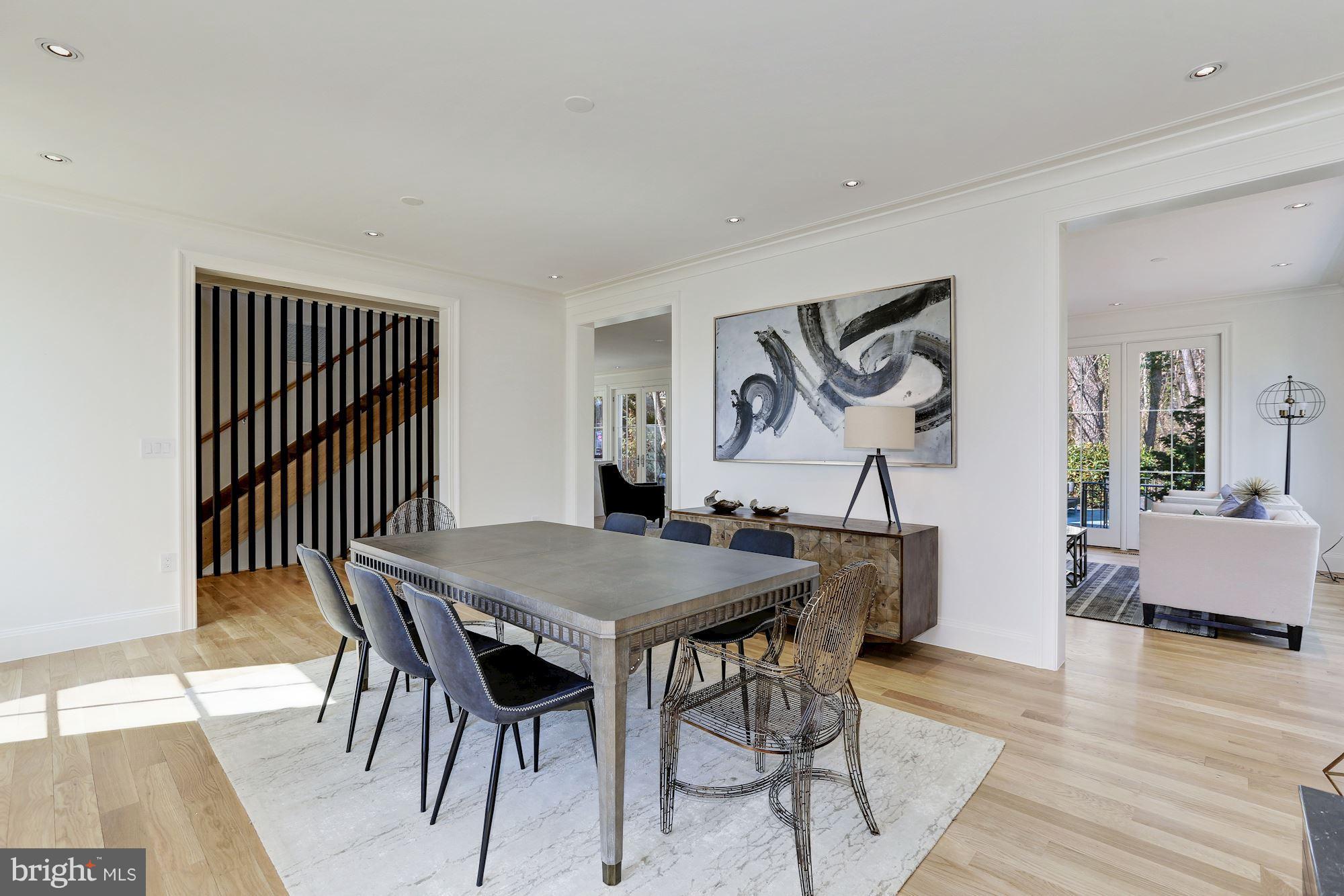 FOXHALL - Residential