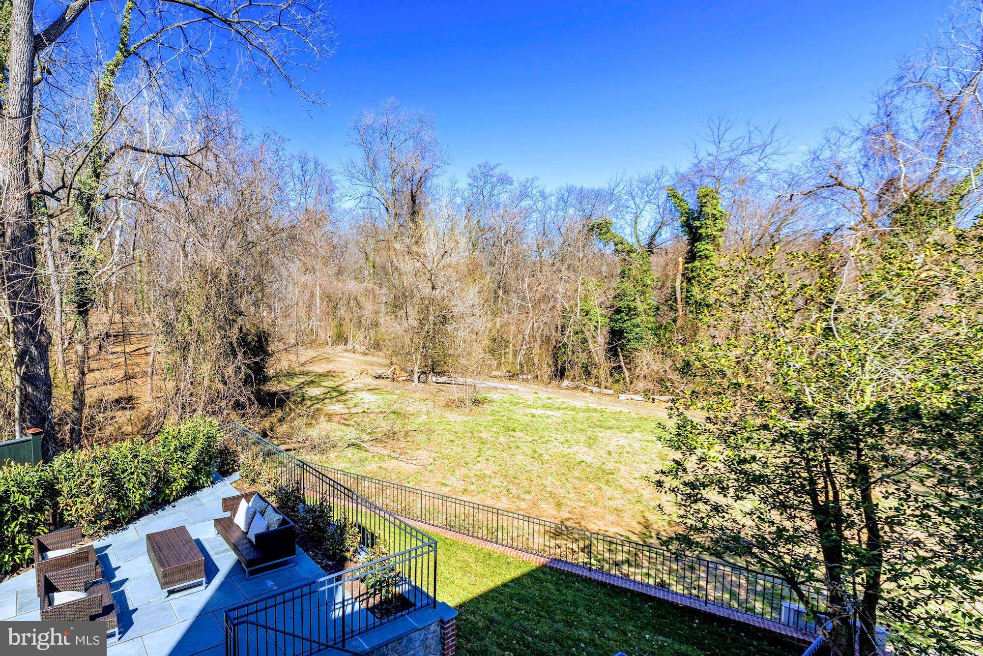 FOXHALL - Residential