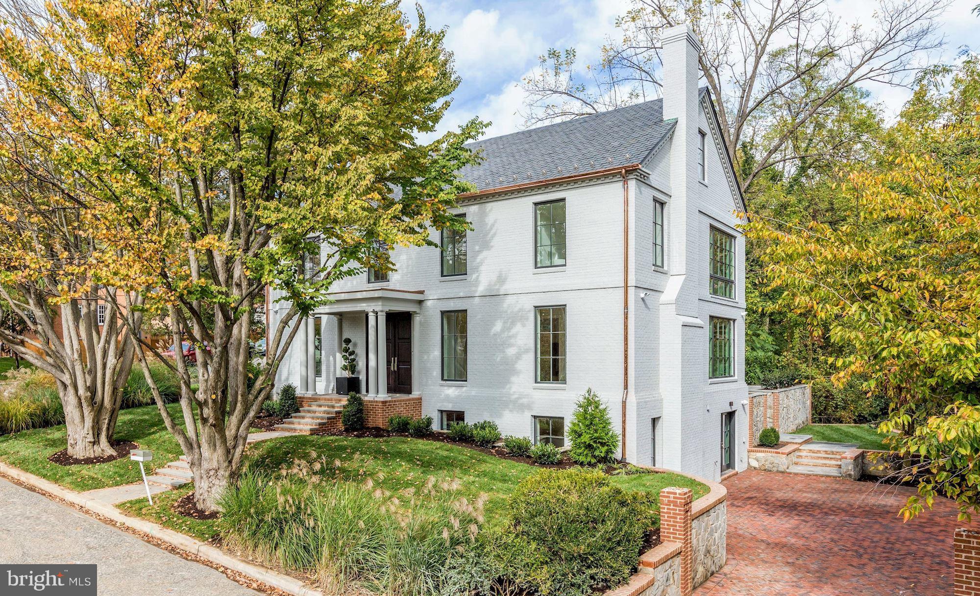 FOXHALL - Residential