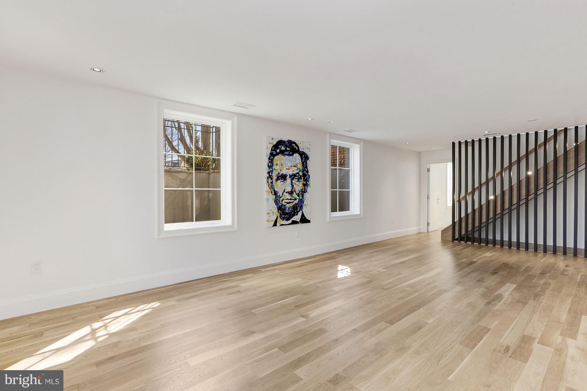 FOXHALL - Residential