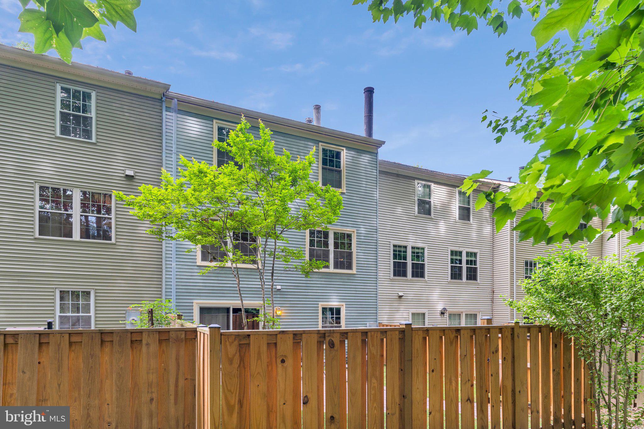 LAFAYETTE VILLAGE - Residential