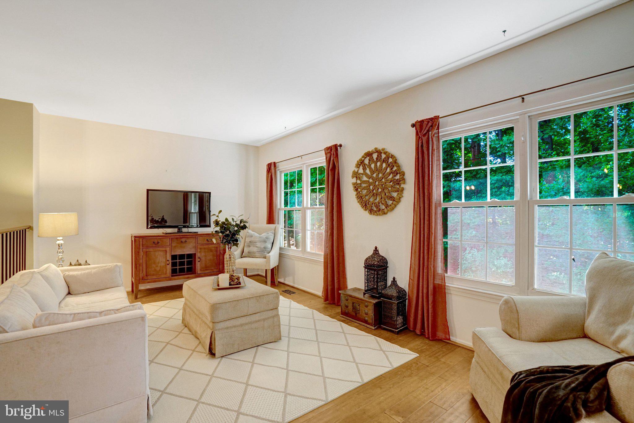 LAFAYETTE VILLAGE - Residential