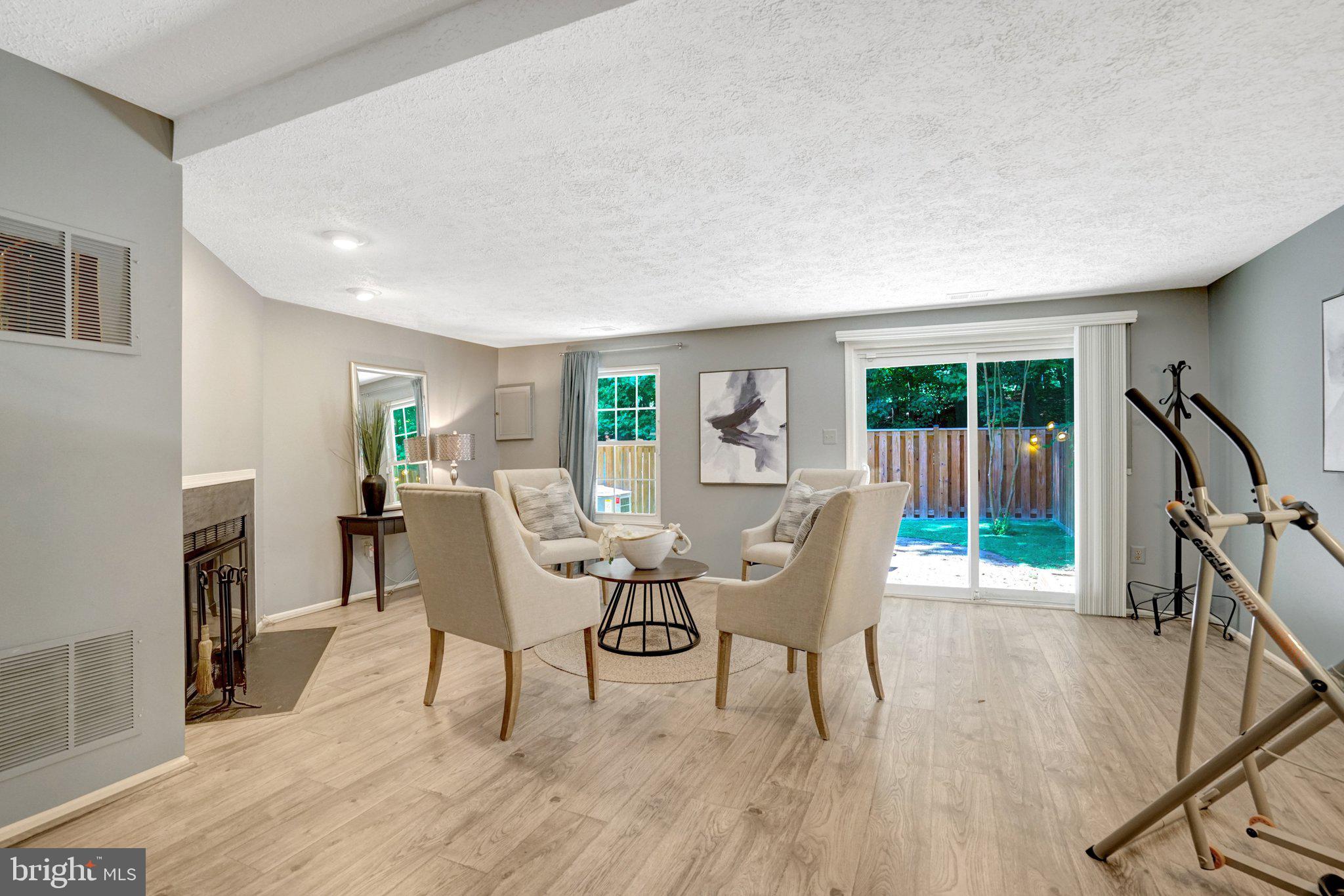 LAFAYETTE VILLAGE - Residential