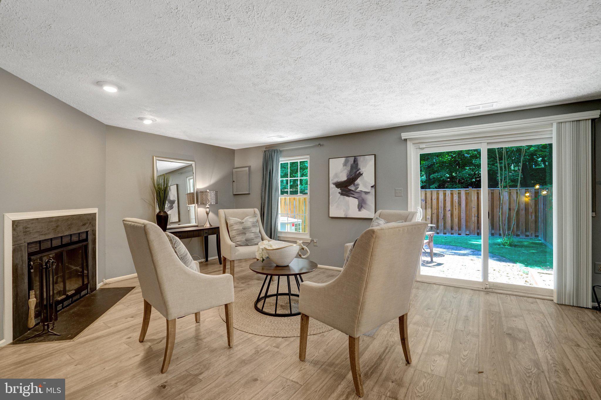 LAFAYETTE VILLAGE - Residential