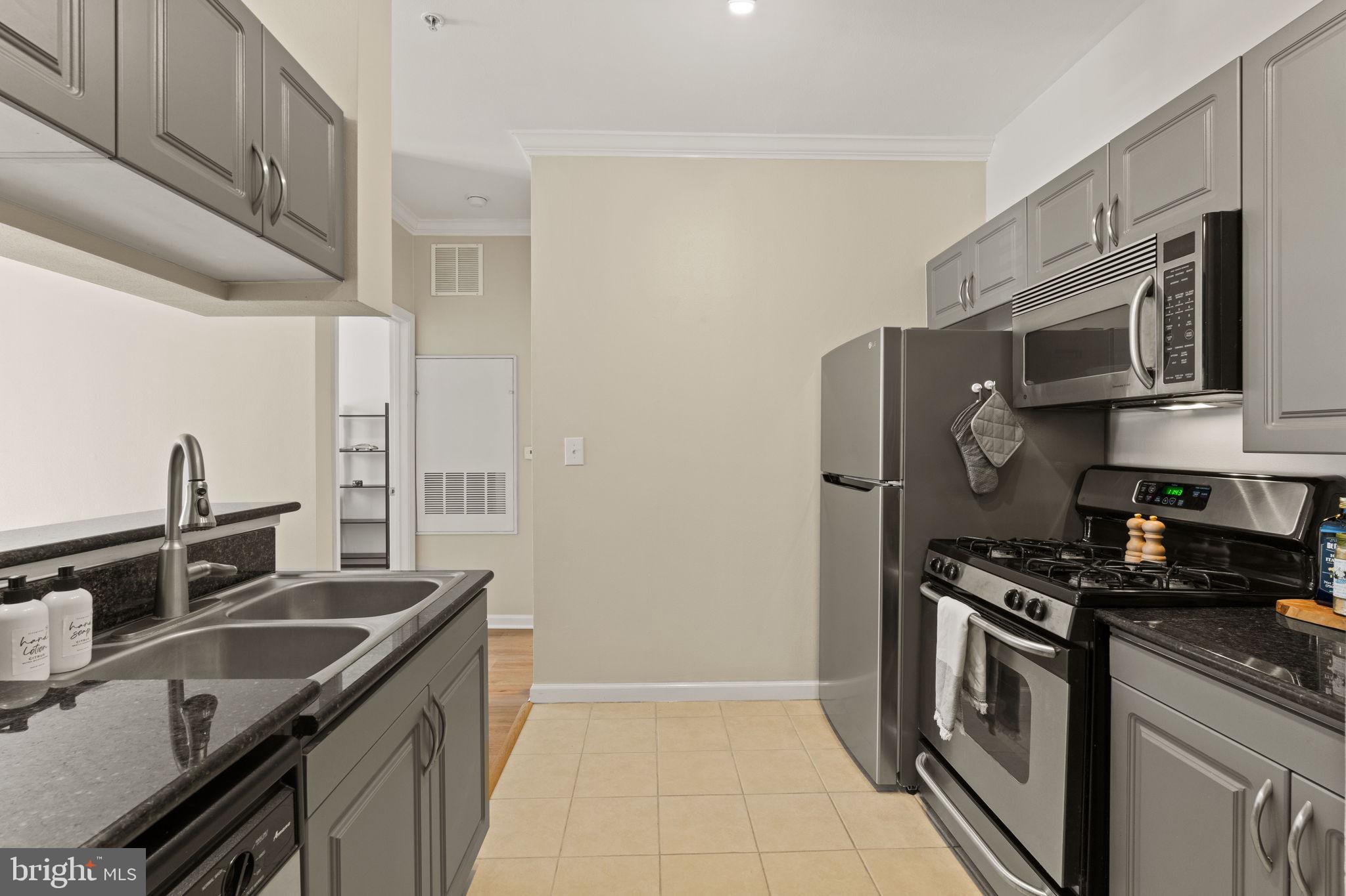 BRYSON AT WOODLAND PARK - Residential