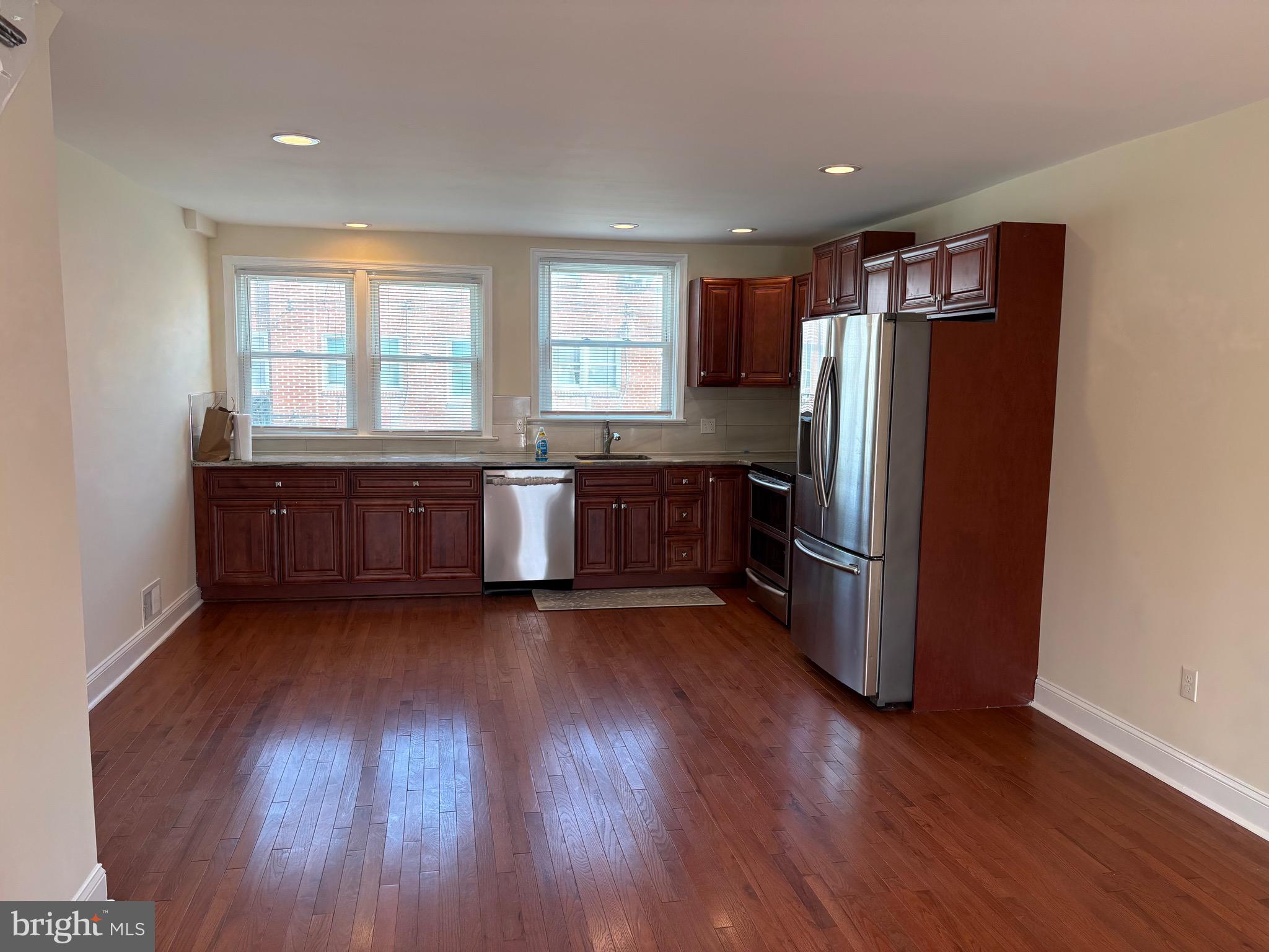 PHILADELPHIA (NORTHEAST) - Residential