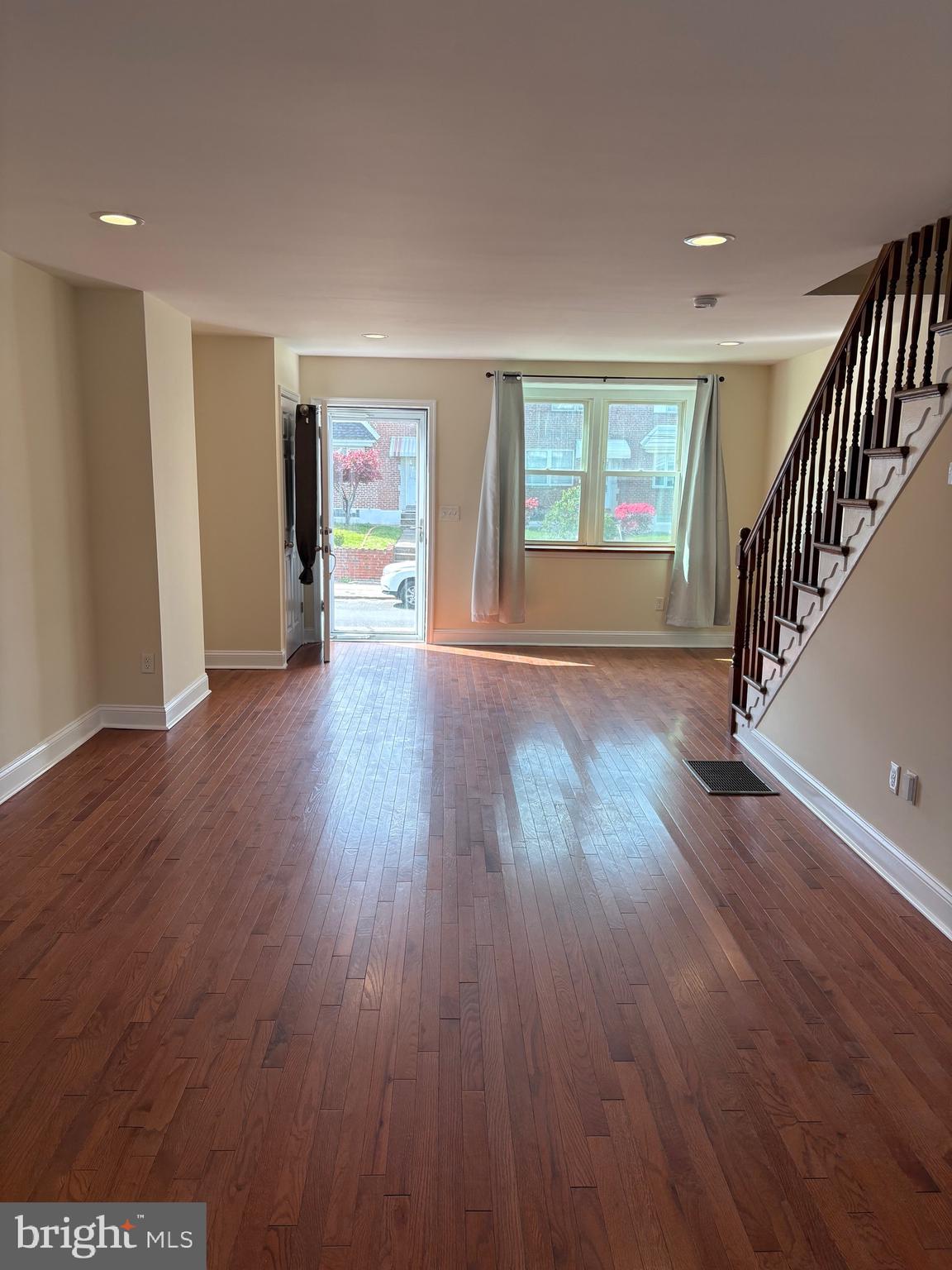 PHILADELPHIA (NORTHEAST) - Residential