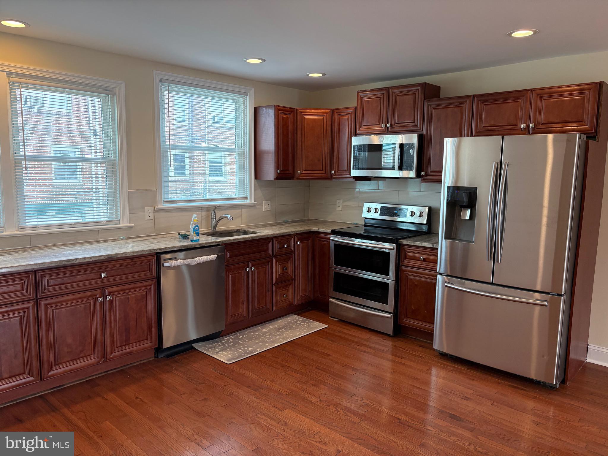 PHILADELPHIA (NORTHEAST) - Residential