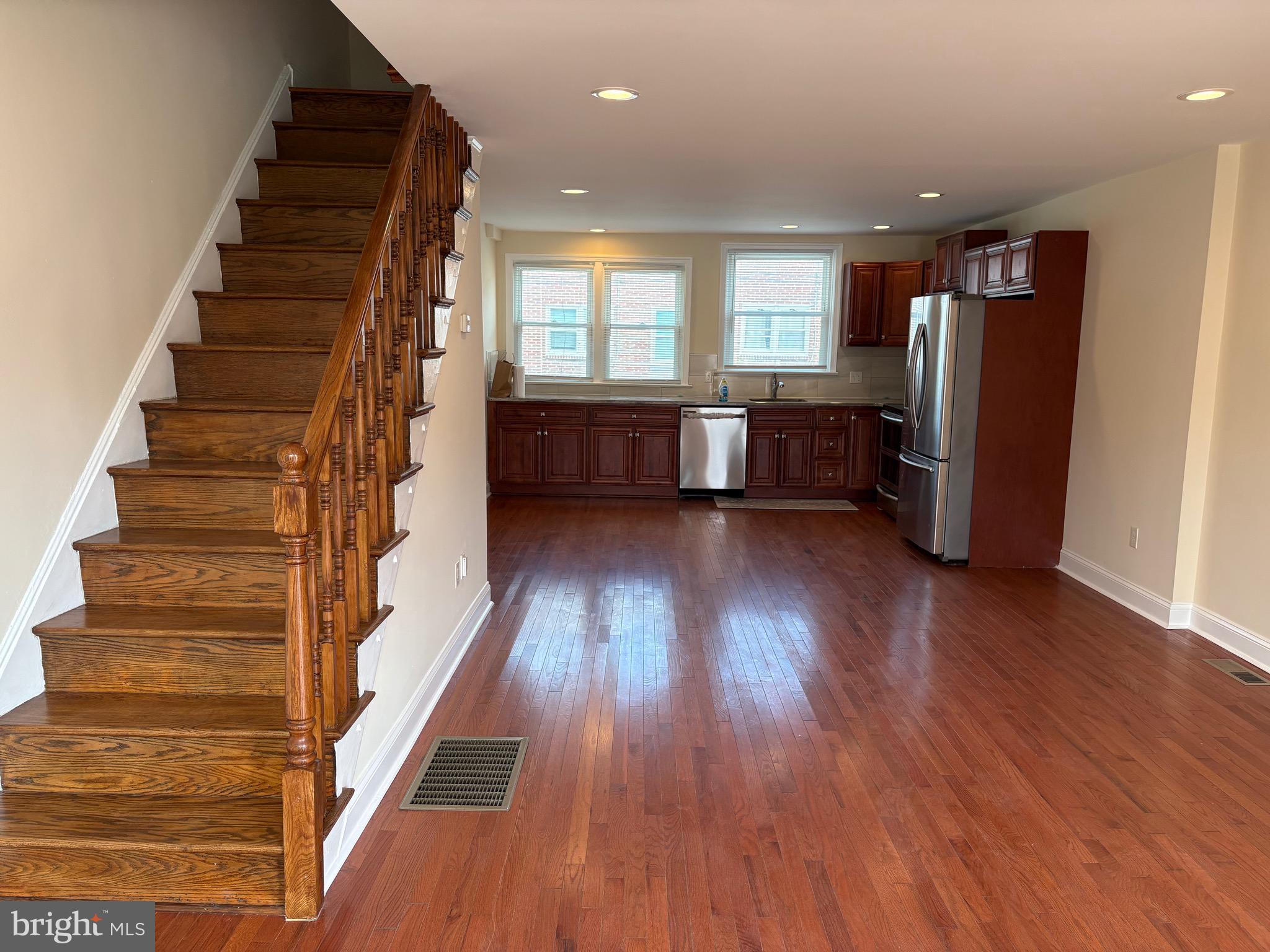 PHILADELPHIA (NORTHEAST) - Residential