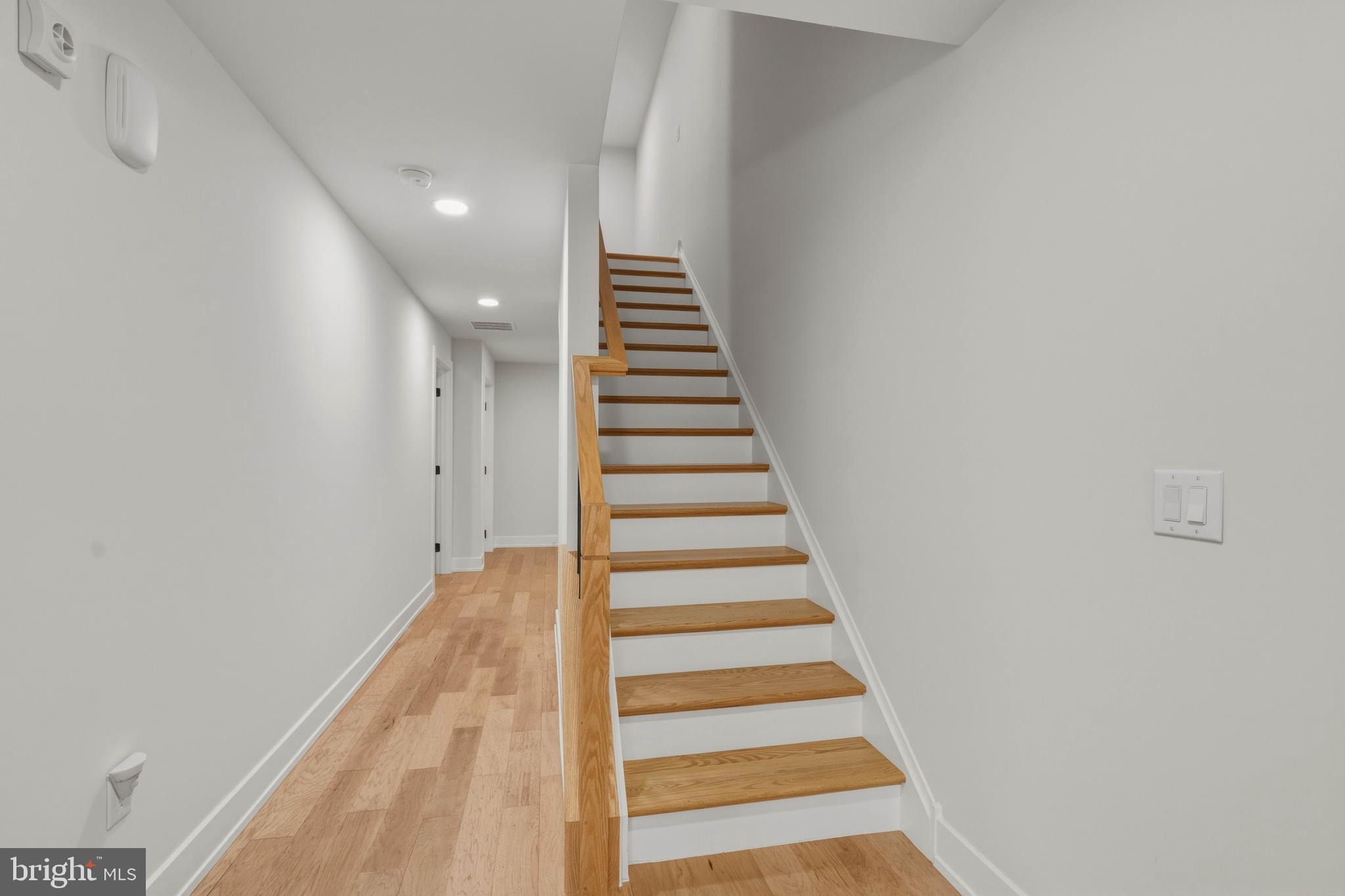 FORT WASHINGTON - Residential