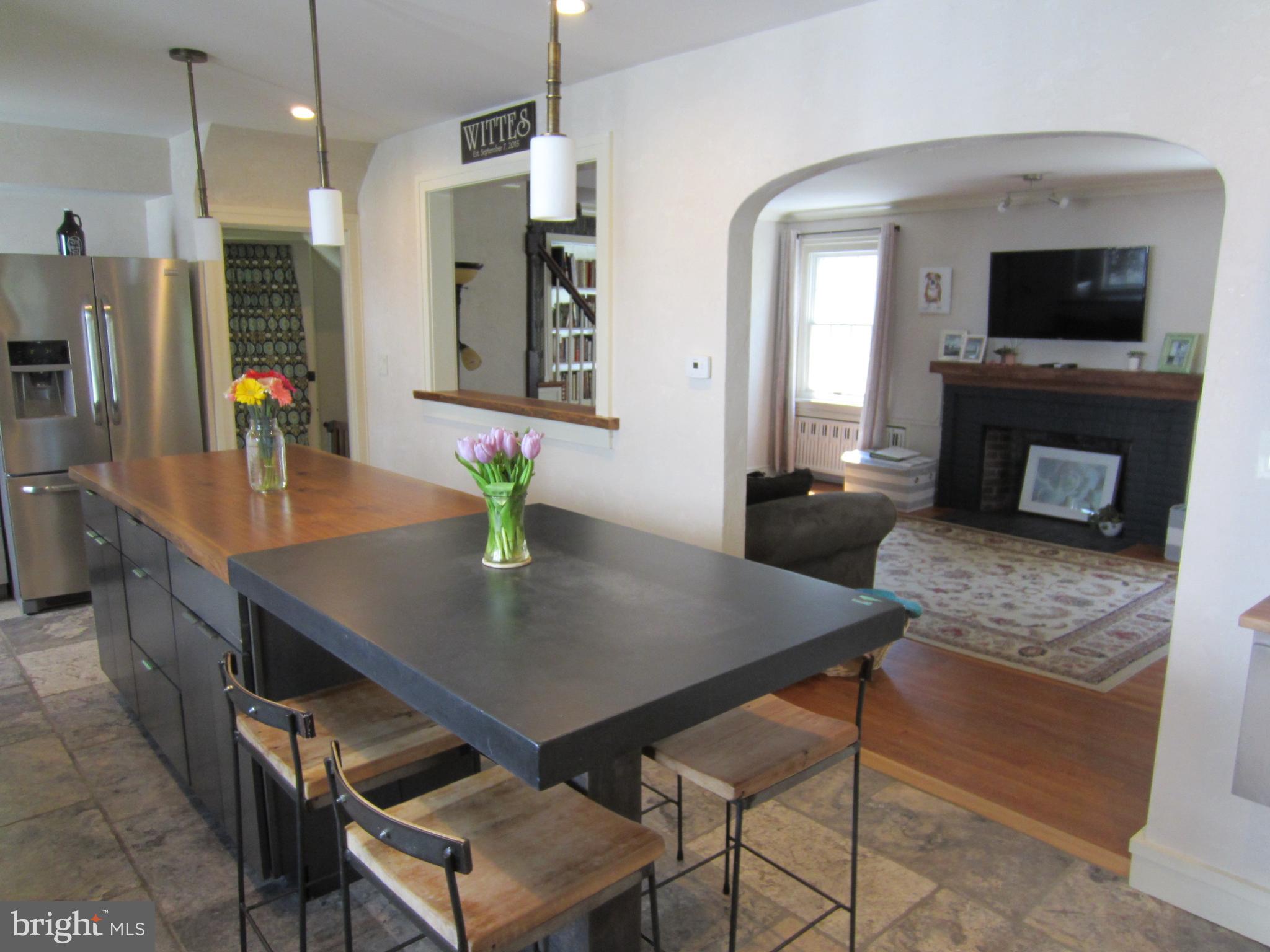 SCHOOL LANE HILLS - Residential
