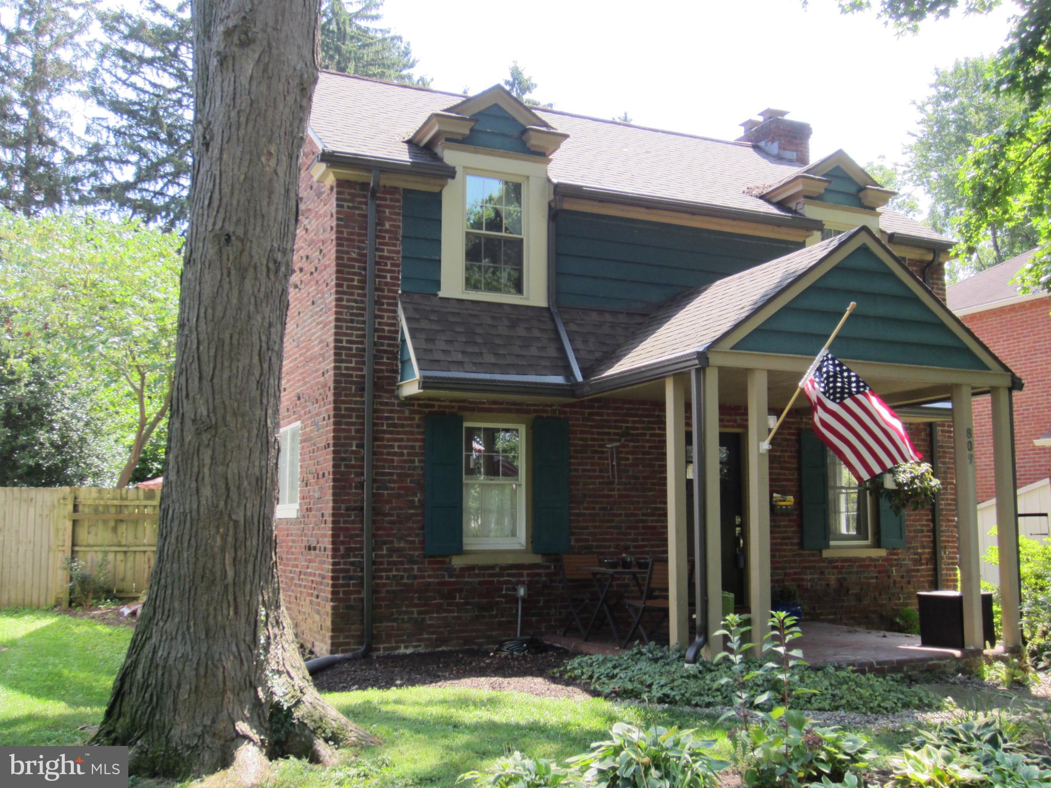 SCHOOL LANE HILLS - Residential