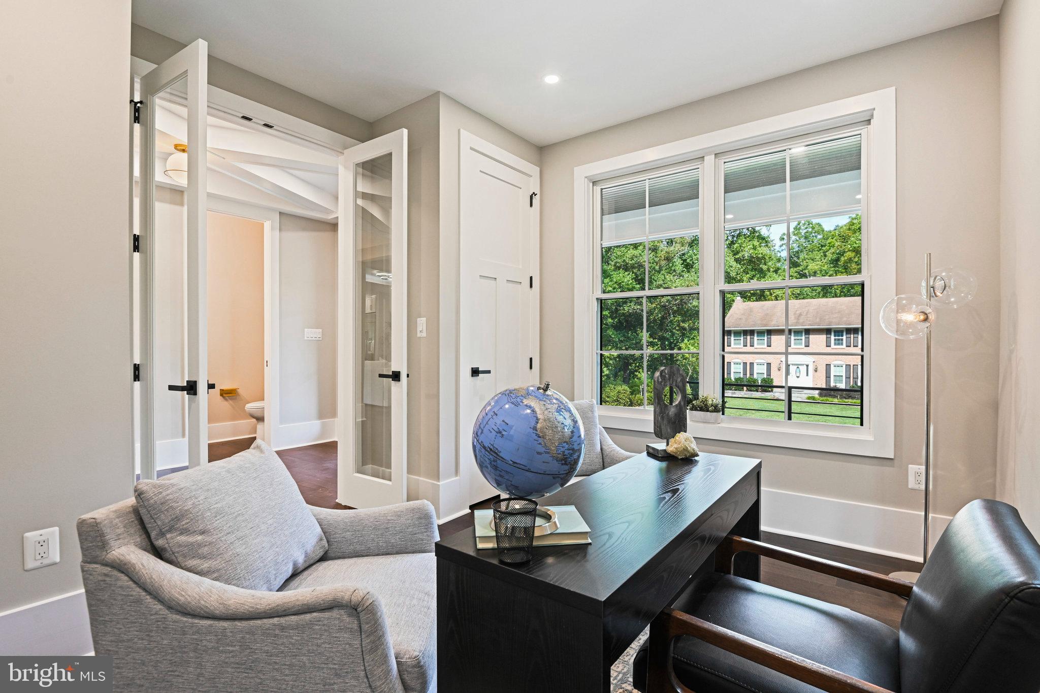 LOCUST HILL - Residential