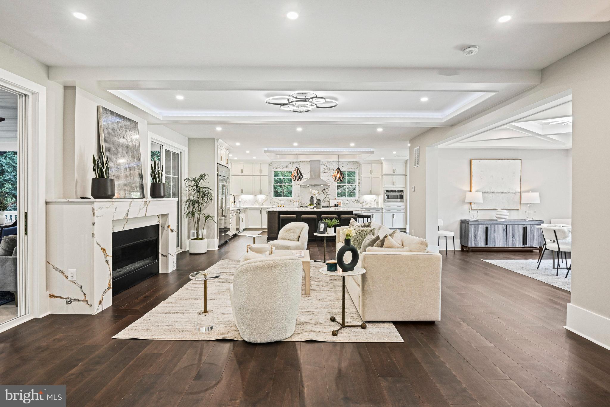 LOCUST HILL - Residential