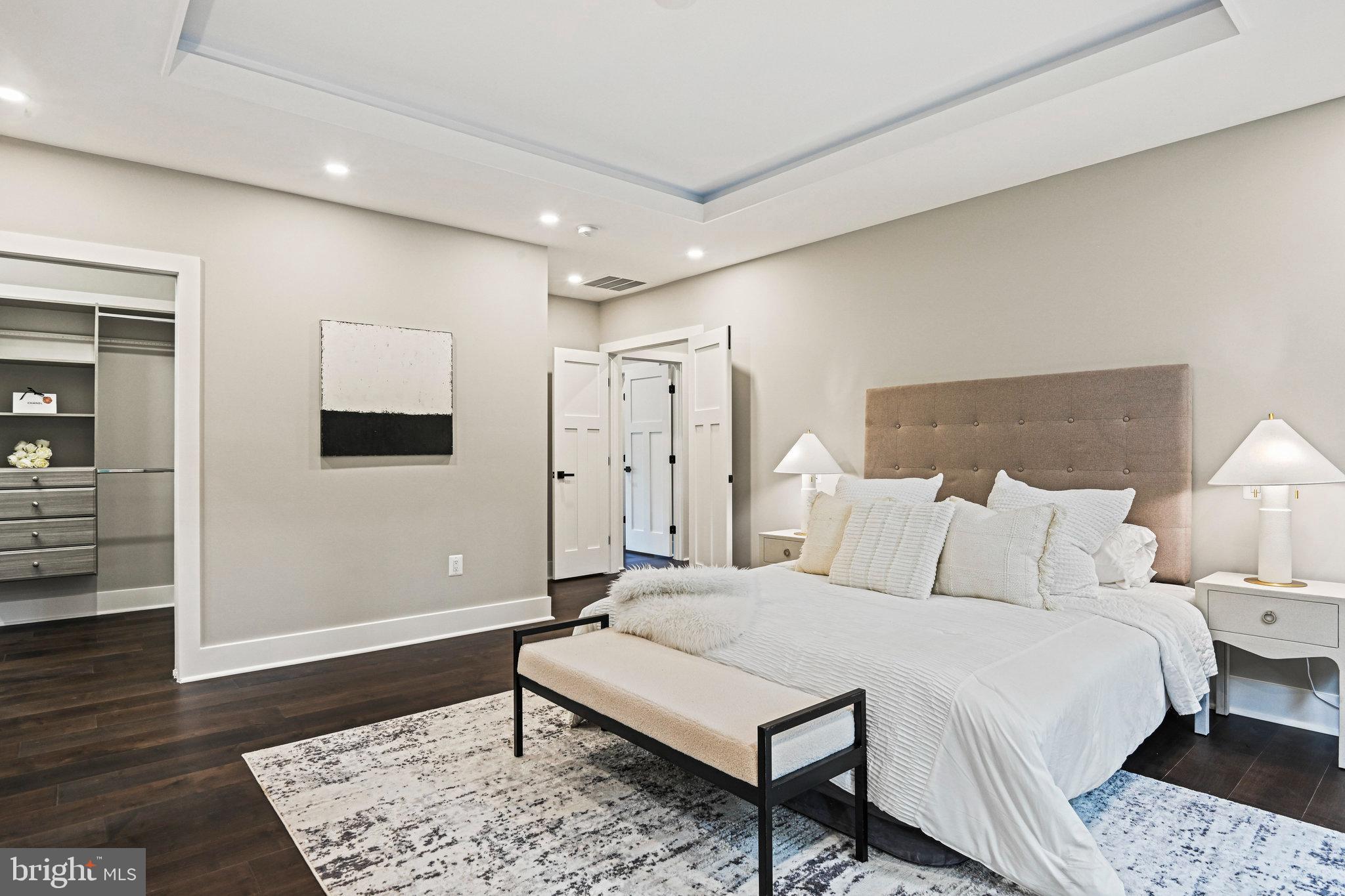 LOCUST HILL - Residential