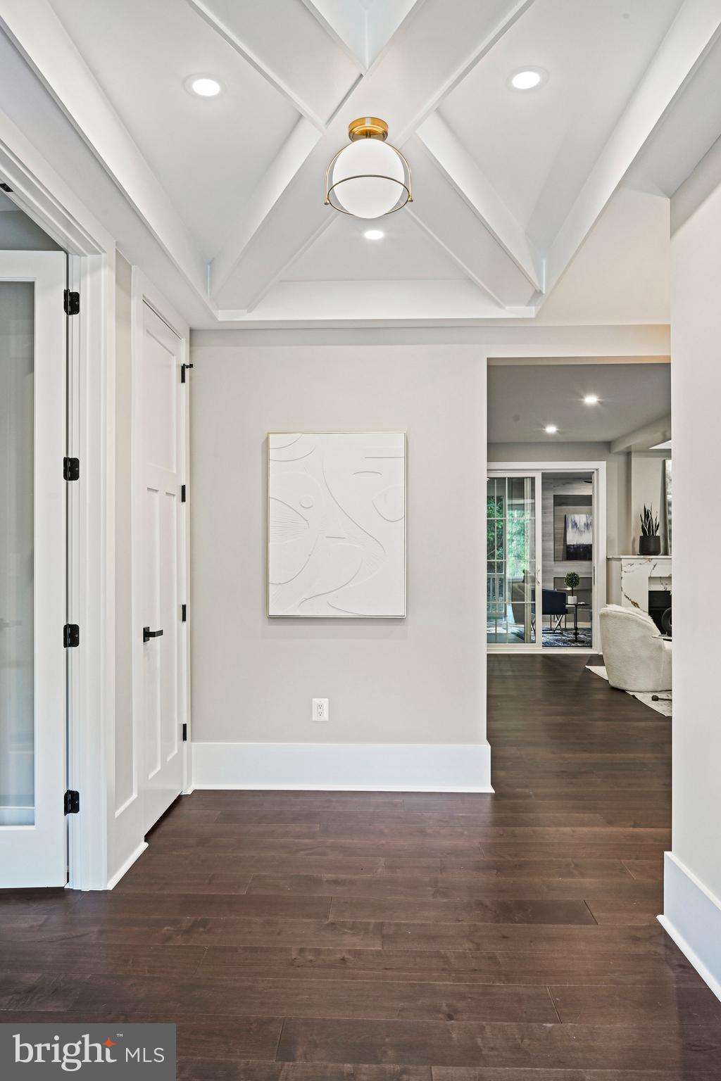 LOCUST HILL - Residential