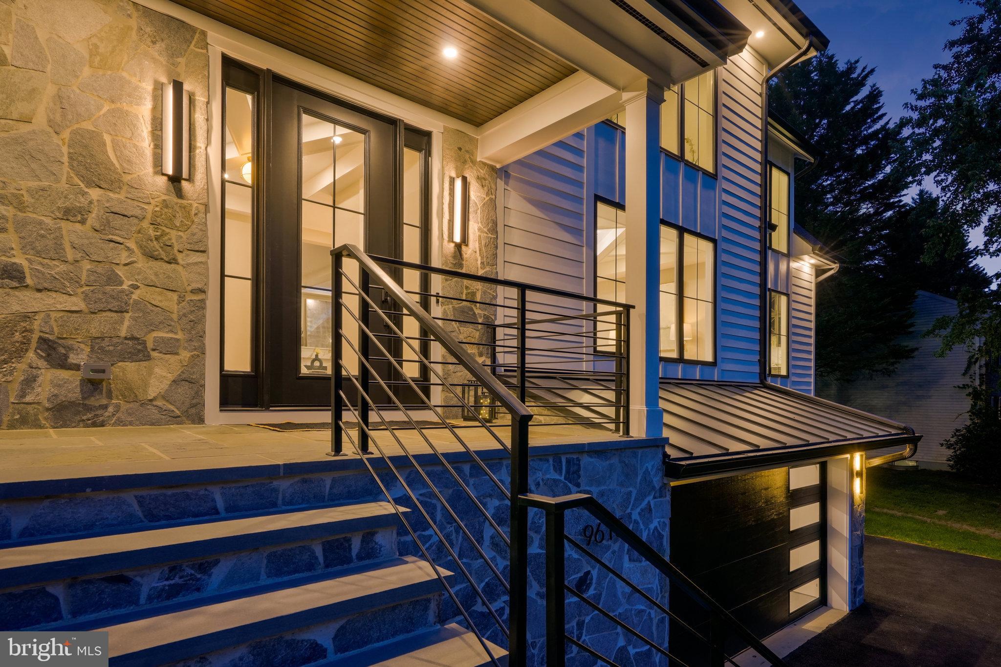 LOCUST HILL - Residential