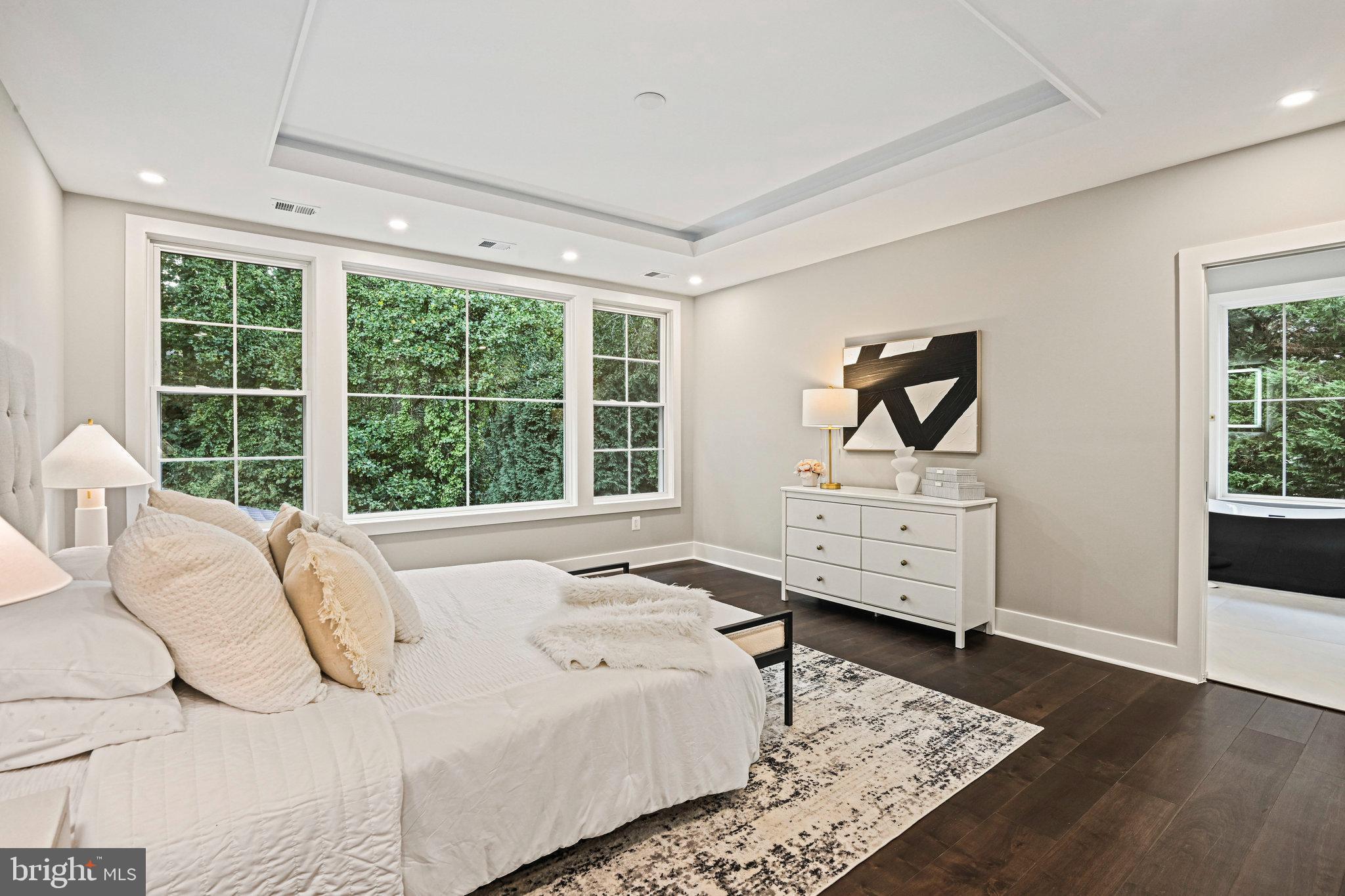LOCUST HILL - Residential