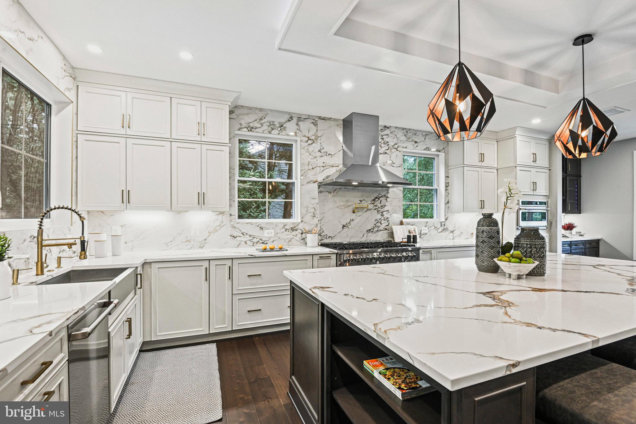 LOCUST HILL - Residential