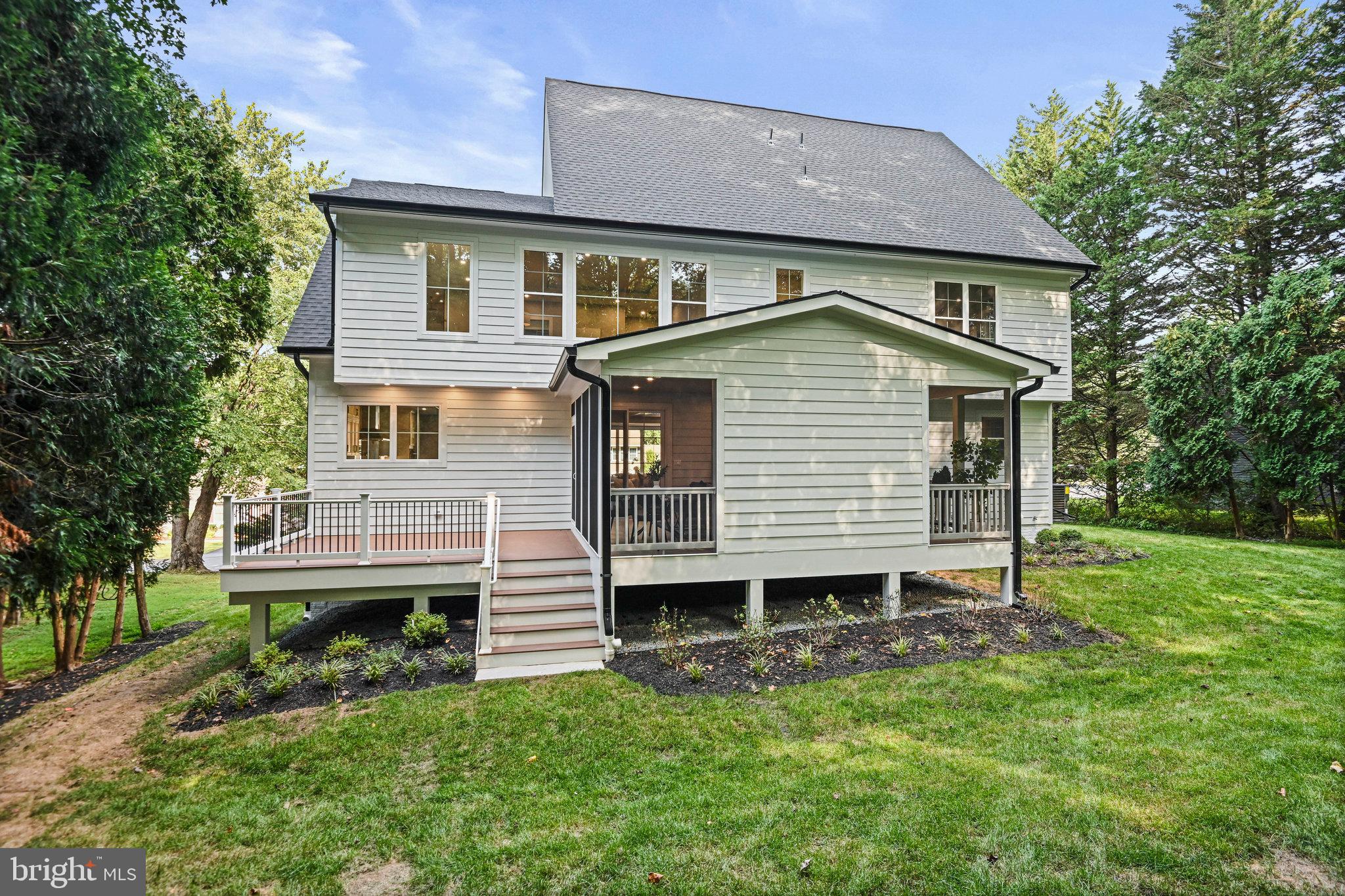 LOCUST HILL - Residential