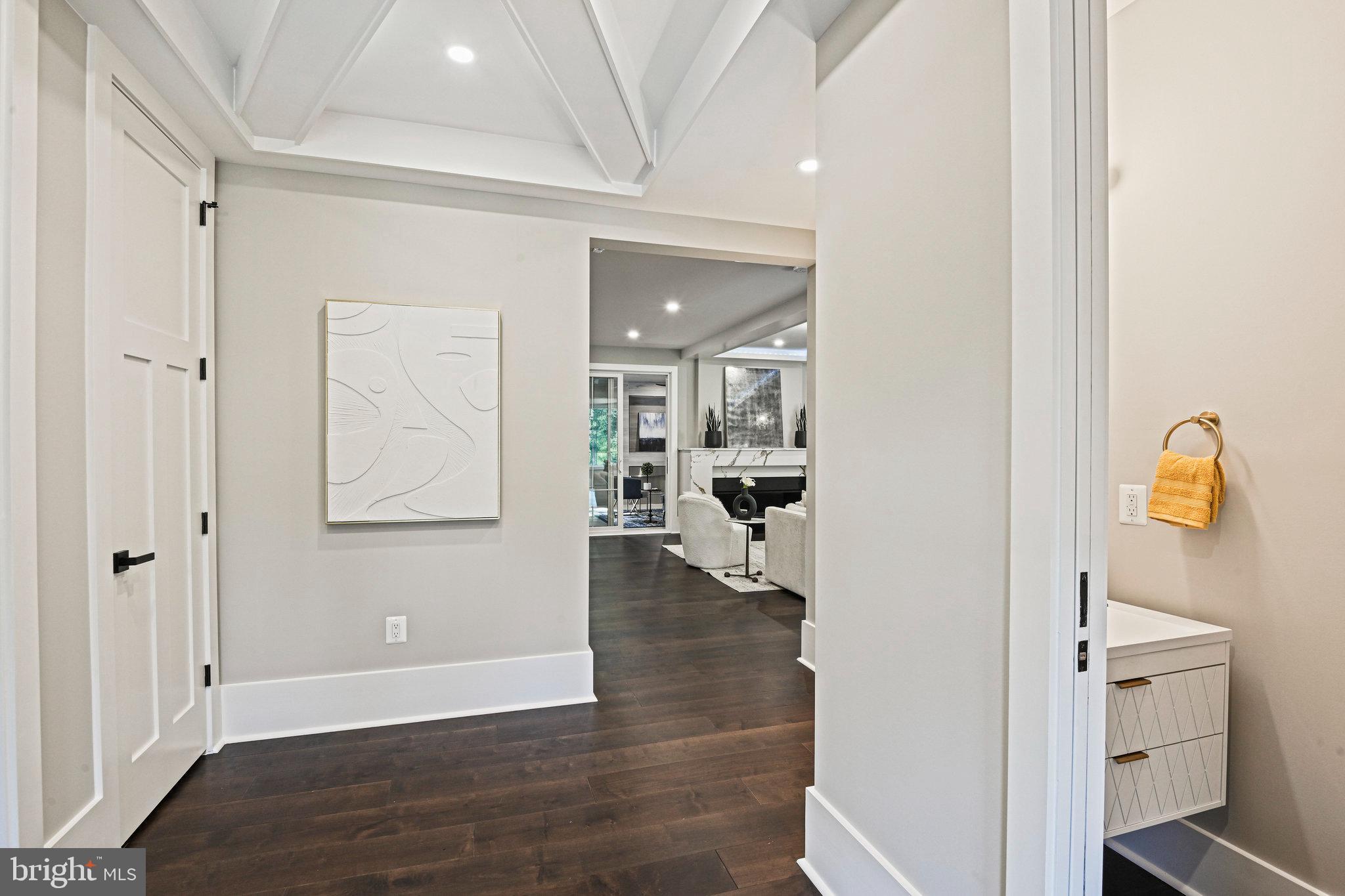 LOCUST HILL - Residential