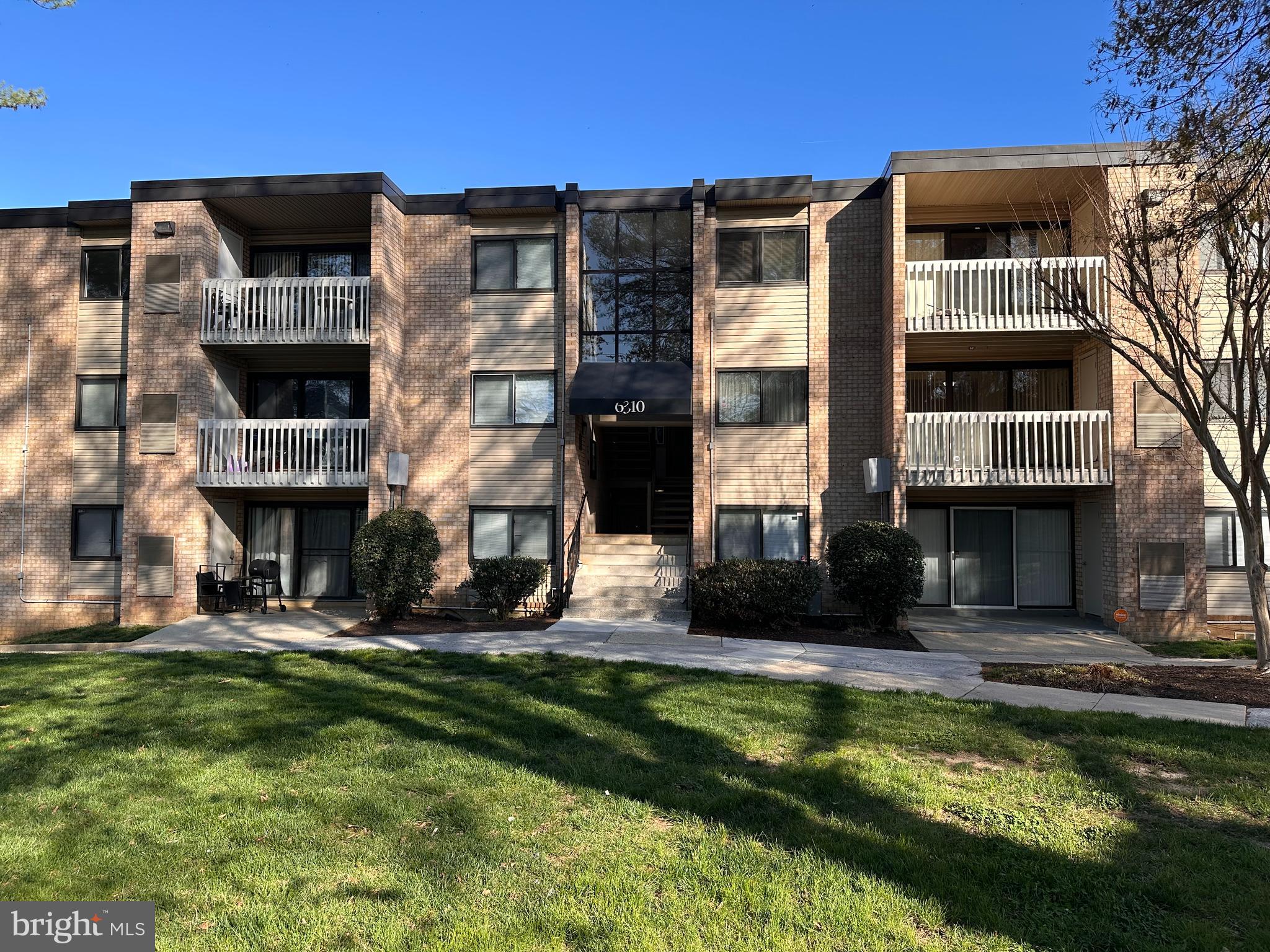 Beautifully updated 2-bedroom condo in Westwood Park with major improvements already completed, including new HVAC, new appliances, and updated flooring.

This unit is currently is vacant and will be ready for photos and tours after a scheduled turnover.

Conveniently located near major commuter routes, shopping, and dining. Great opportunity for both homeowners and investors.