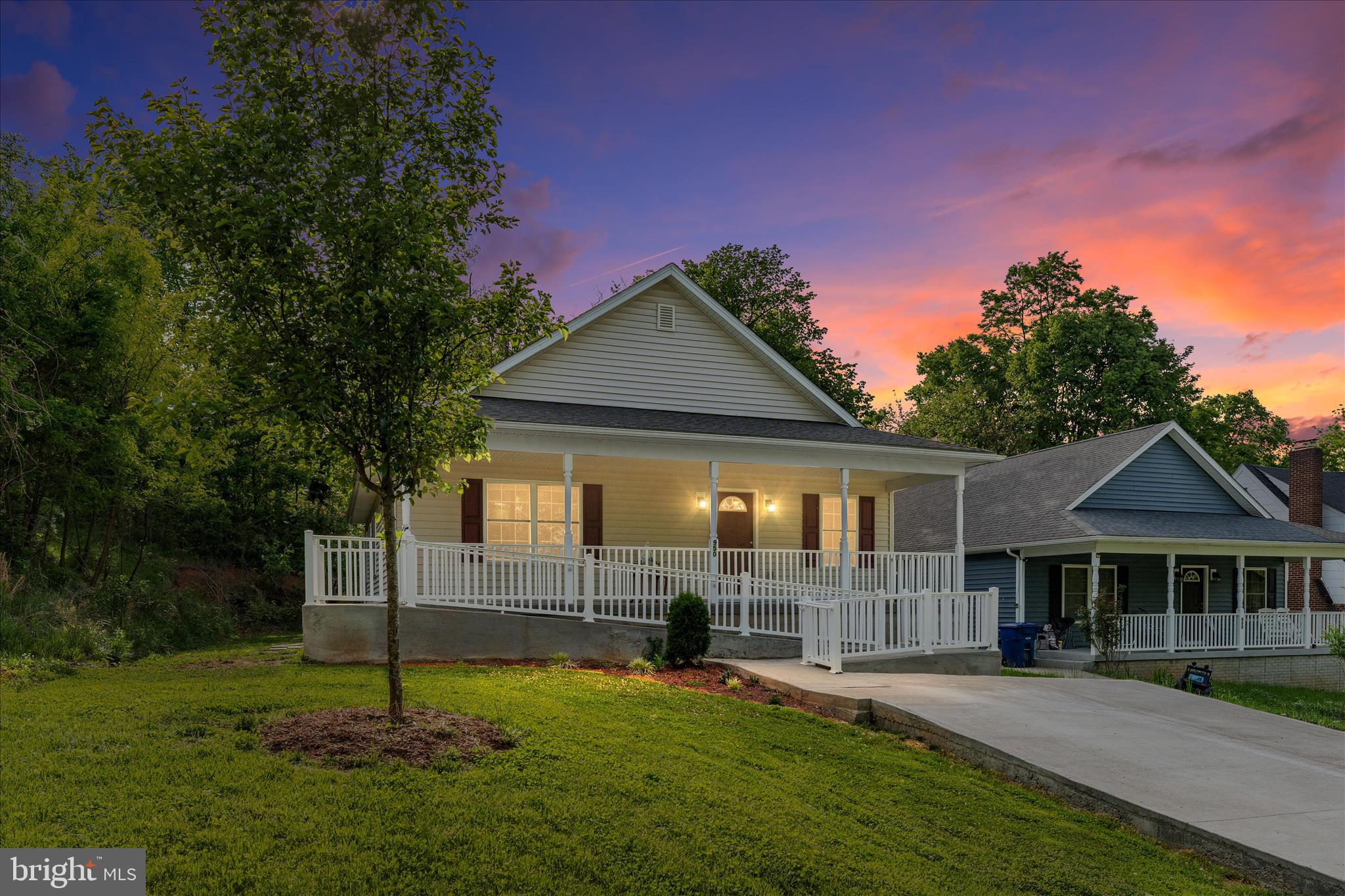 Enjoy the convenience of living in town living with no HOA! This home built in 2021 offers easy one-level living with an open floor plan designed for comfort and functionality. Relax on the covered front porch or step inside to a spacious living room that flows seamlessly into the kitchen and breakfast nook that is perfect for everyday living and entertaining. The home is loaded with upgrades including granite countertops, stainless steel appliances, hardwood flooring, and high-speed Comcast internet availability. A dedicated laundry area with washer and dryer is conveniently located just off the kitchen. The spacious primary suite features a private full bath for added comfort and privacy. This property is ideally located just minutes from shopping, restaurants, and everyday conveniences. Additionally, you will have easy access to I-66 and I-81 for commuters. Schedule your showing today!