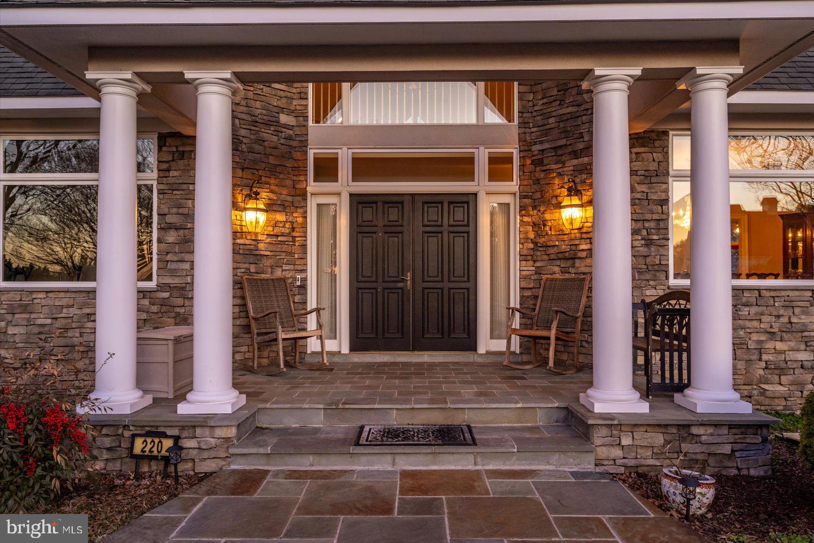 KENT ISLAND - Residential