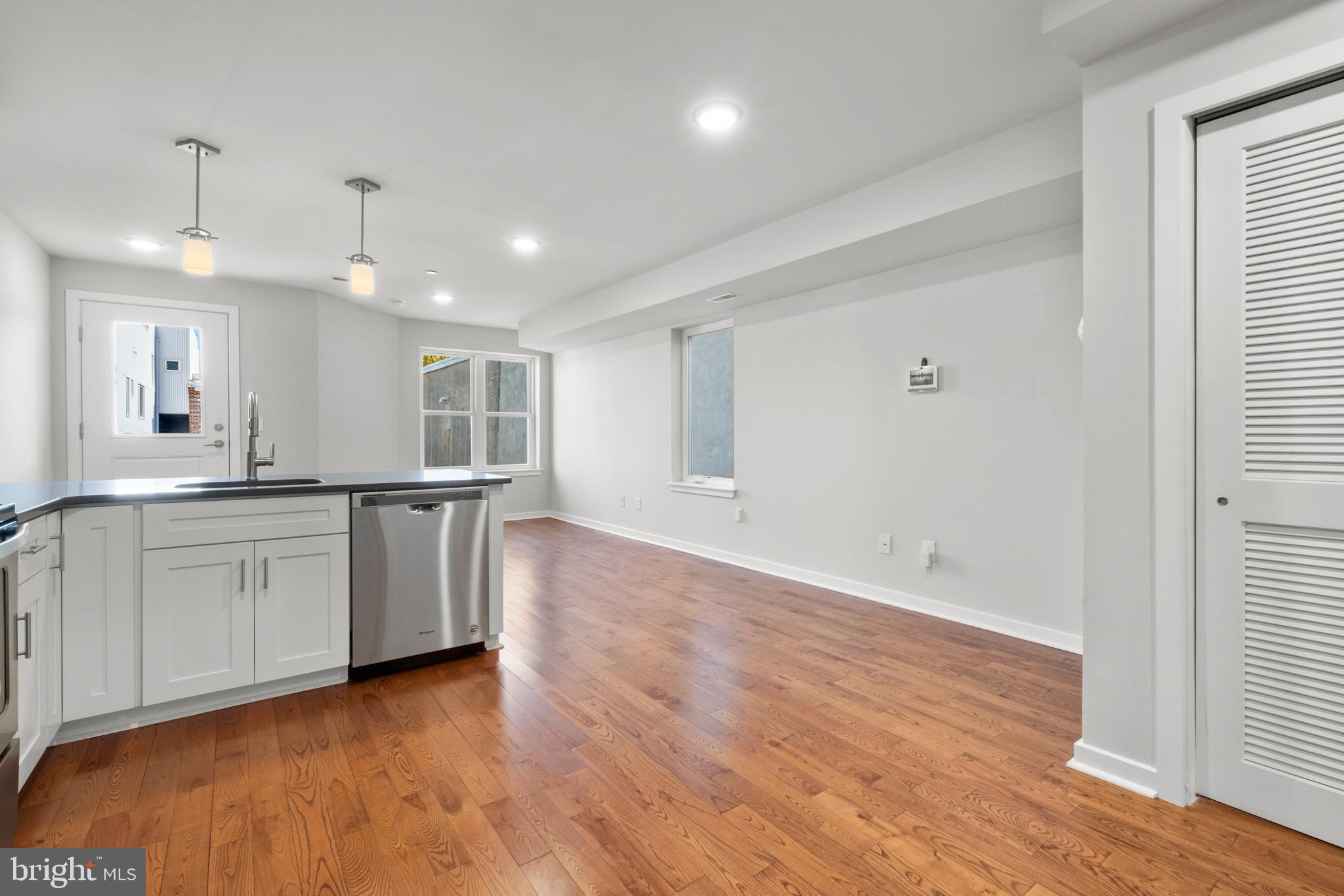 KENSINGTON - Residential Lease