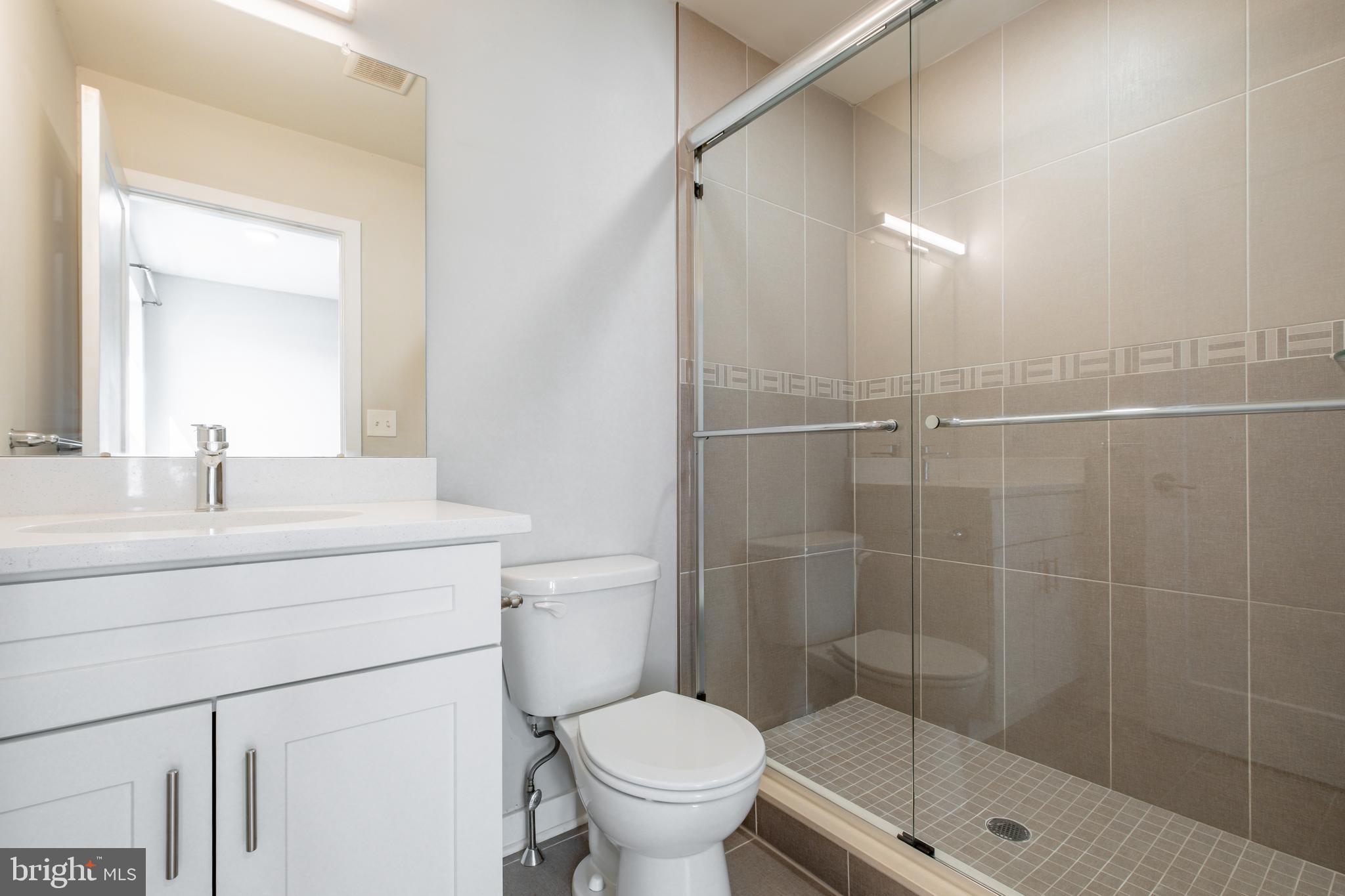 KENSINGTON - Residential Lease