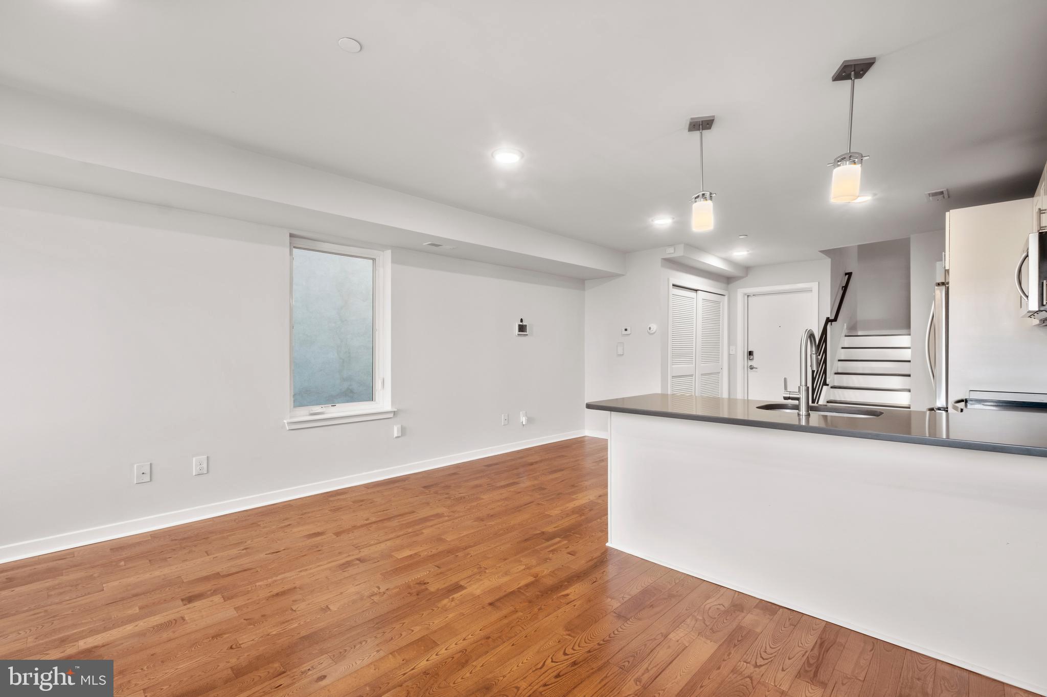 KENSINGTON - Residential Lease