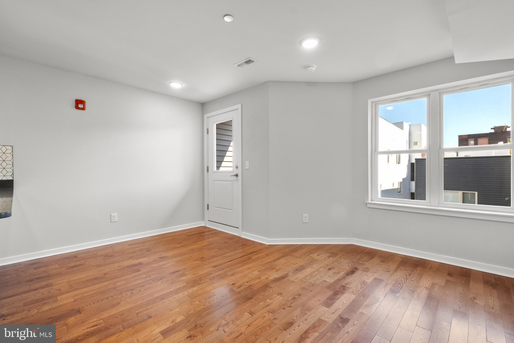 KENSINGTON - Residential Lease