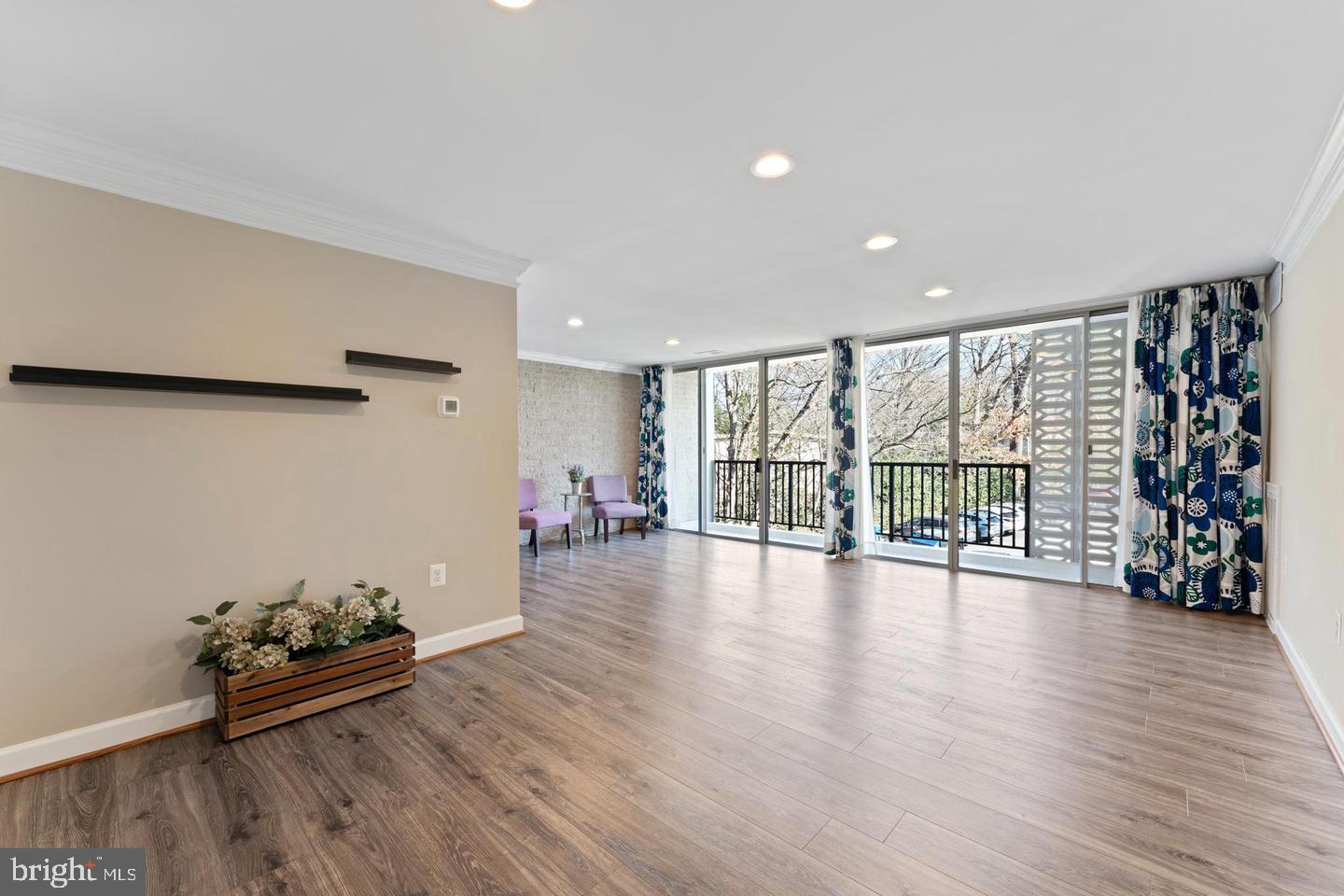 BRIARWOOD COURT - Residential Lease