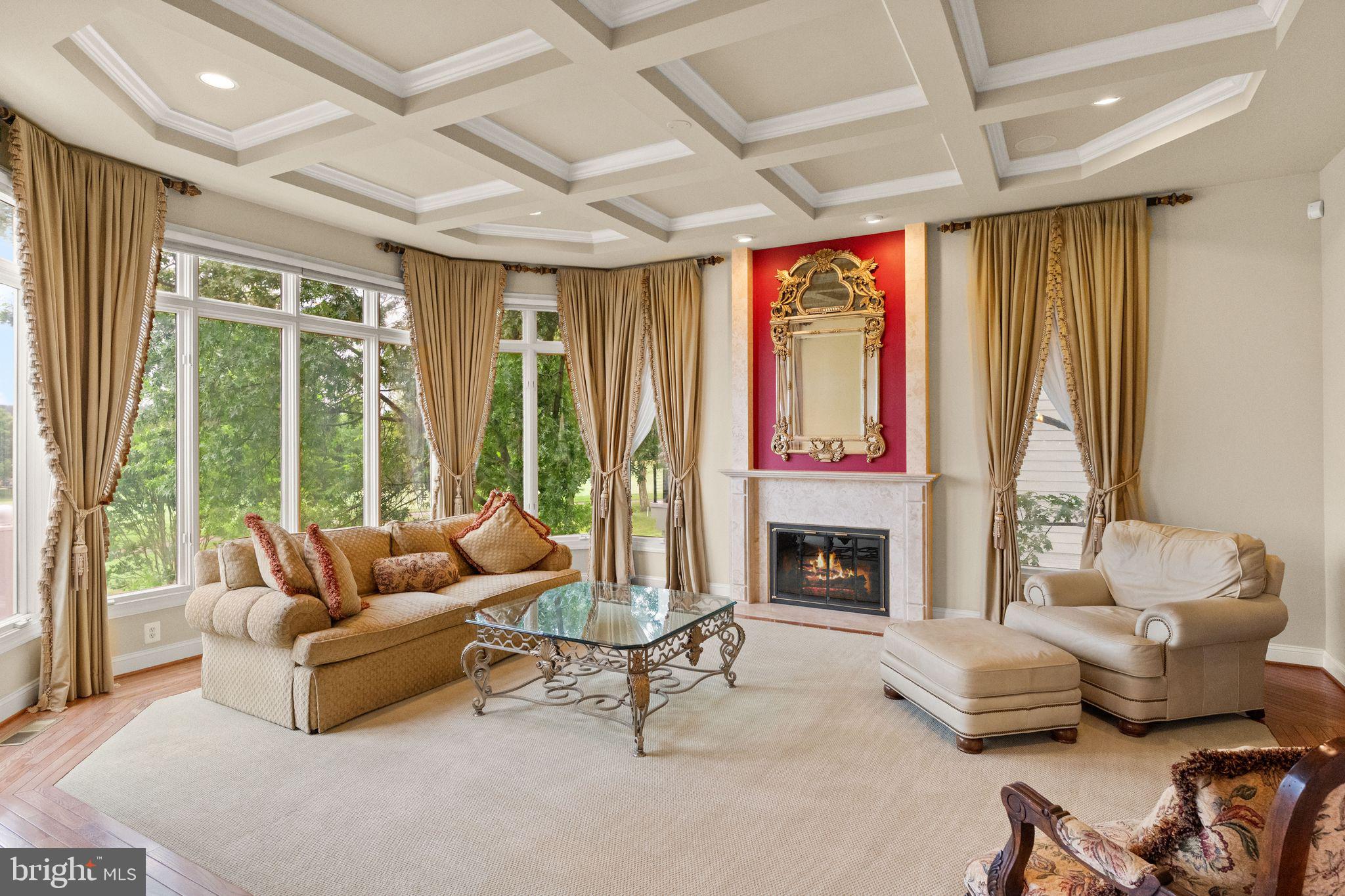 RIVER CREEK - Residential