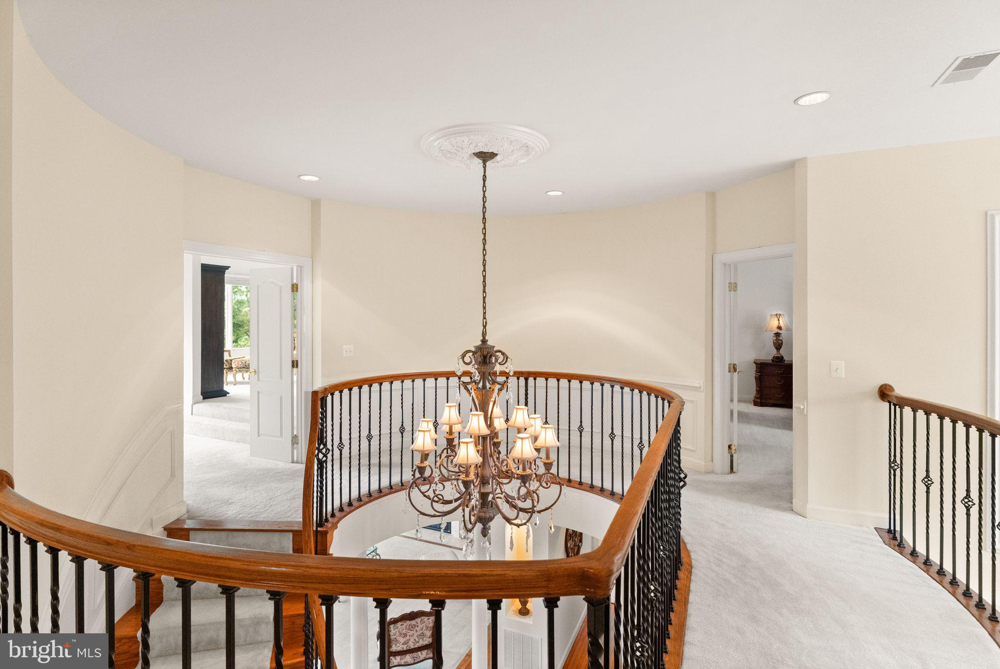 RIVER CREEK - Residential