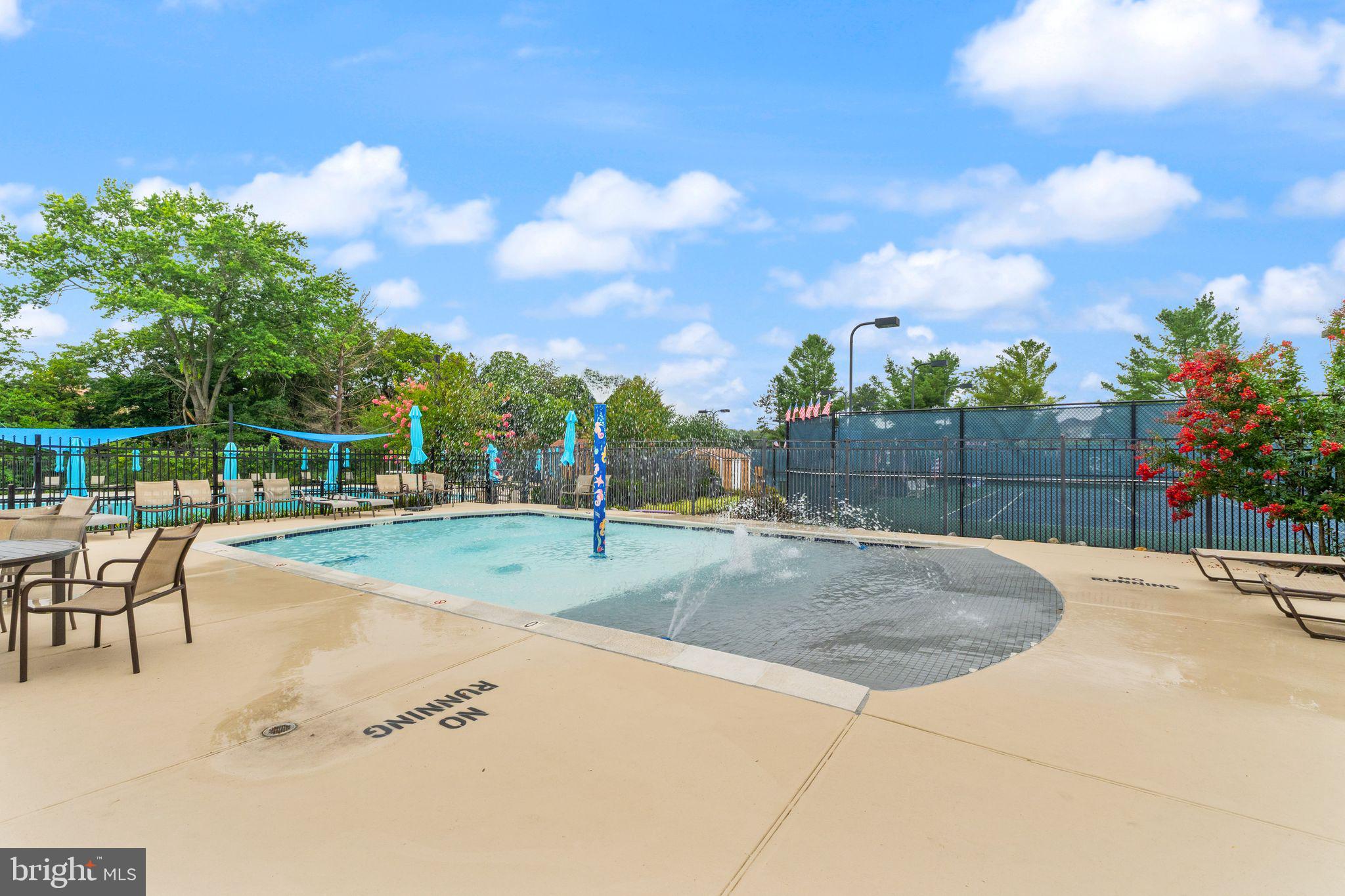 RIVER CREEK - Residential