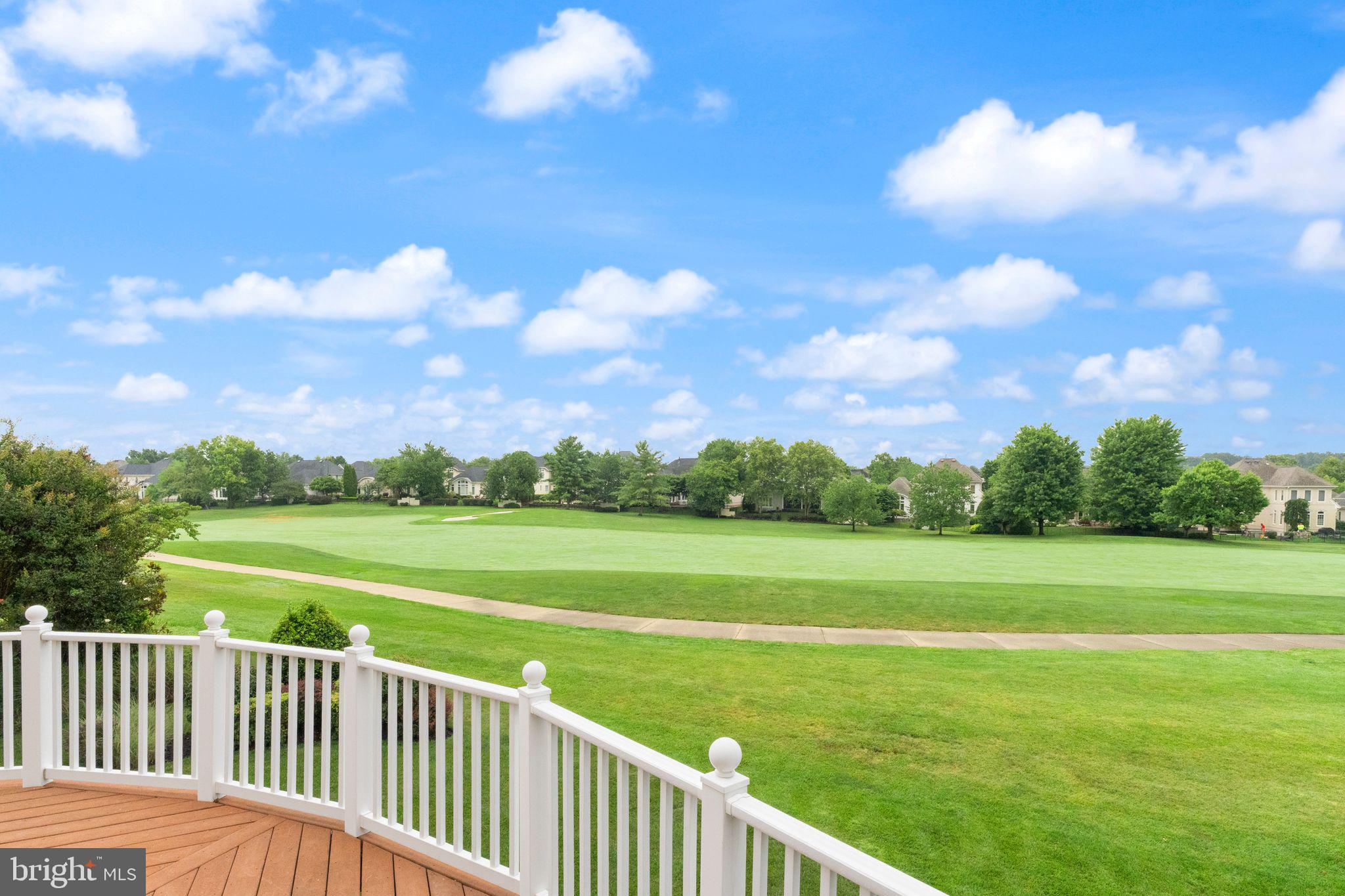 RIVER CREEK - Residential