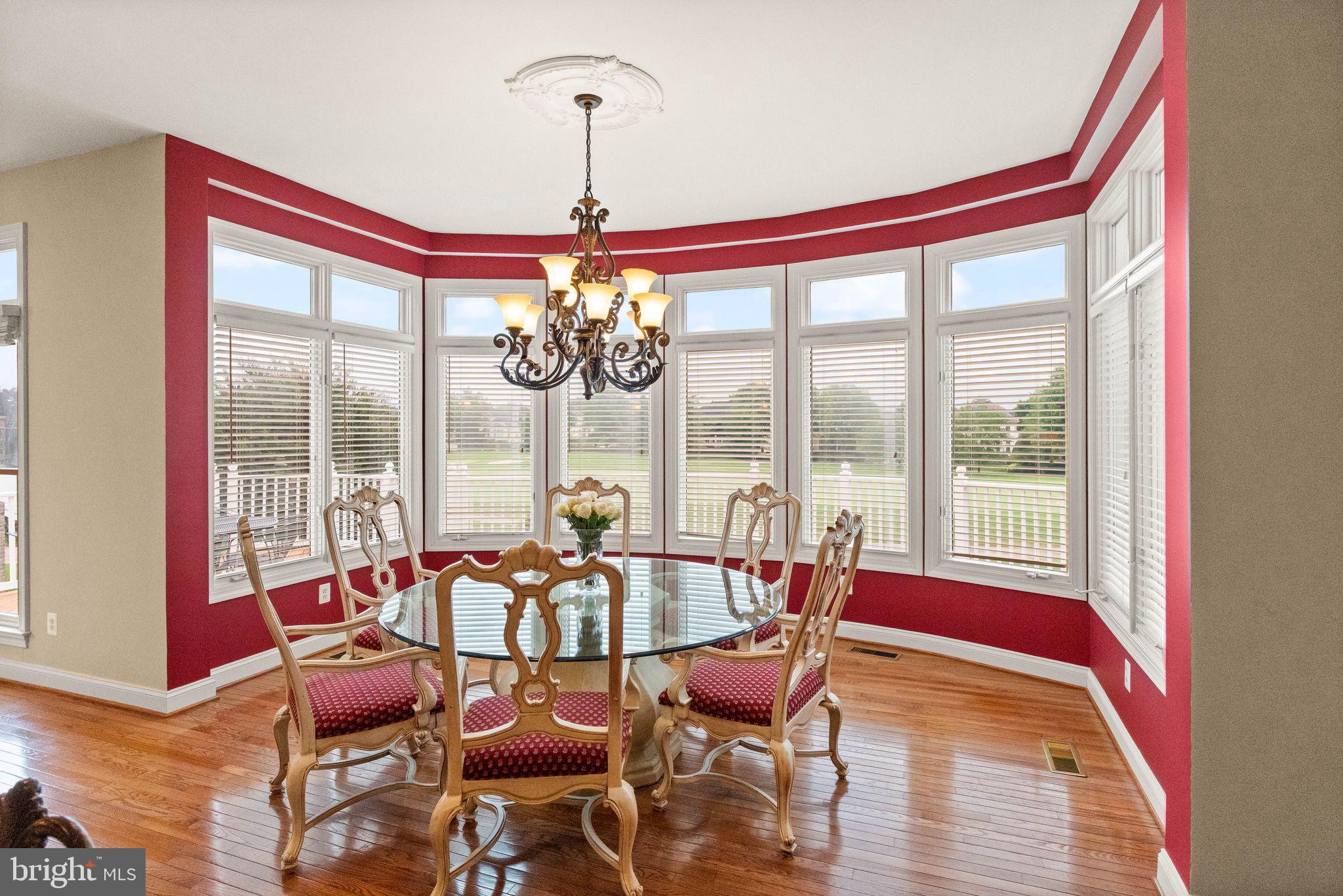 RIVER CREEK - Residential