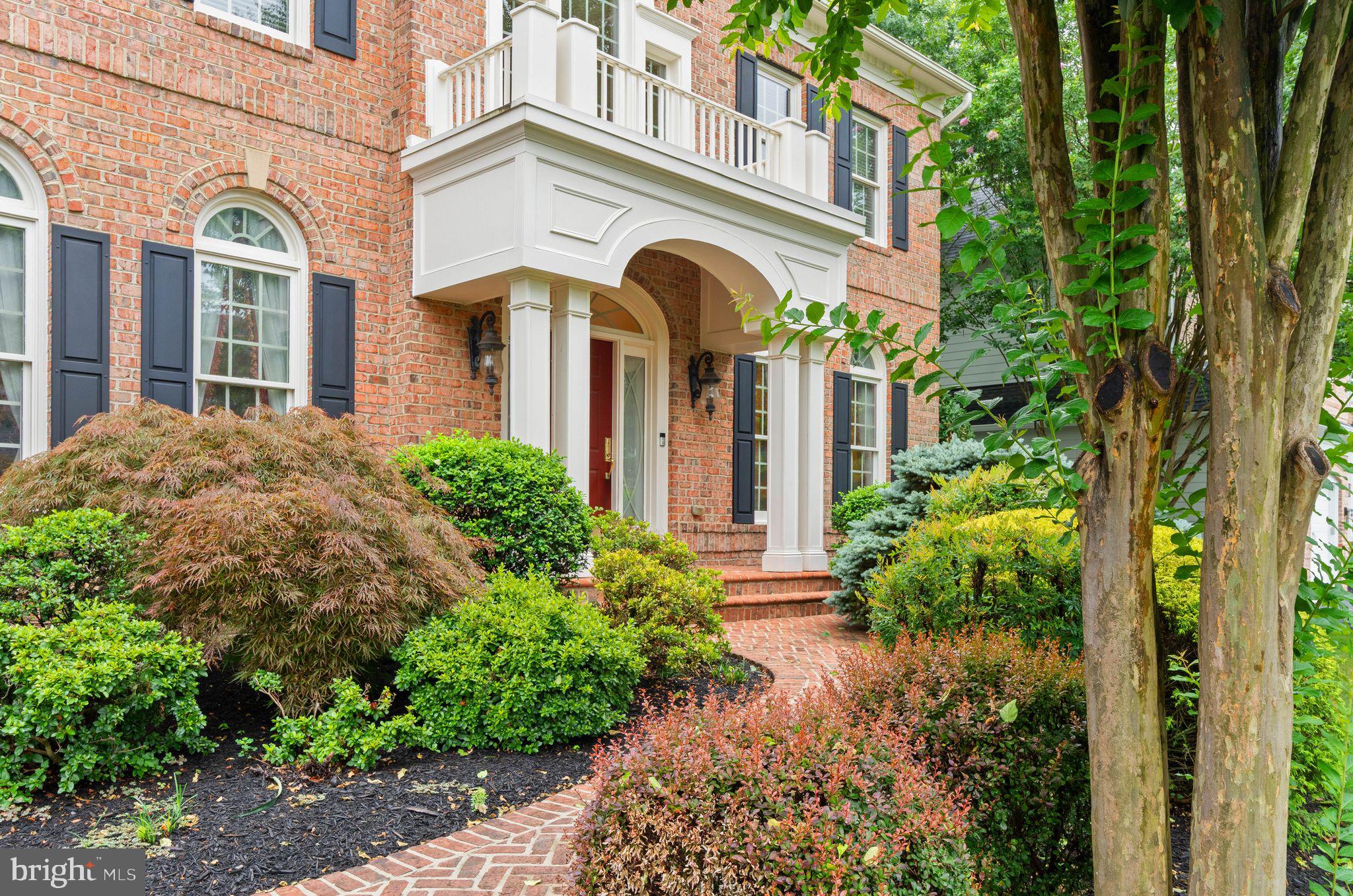 RIVER CREEK - Residential