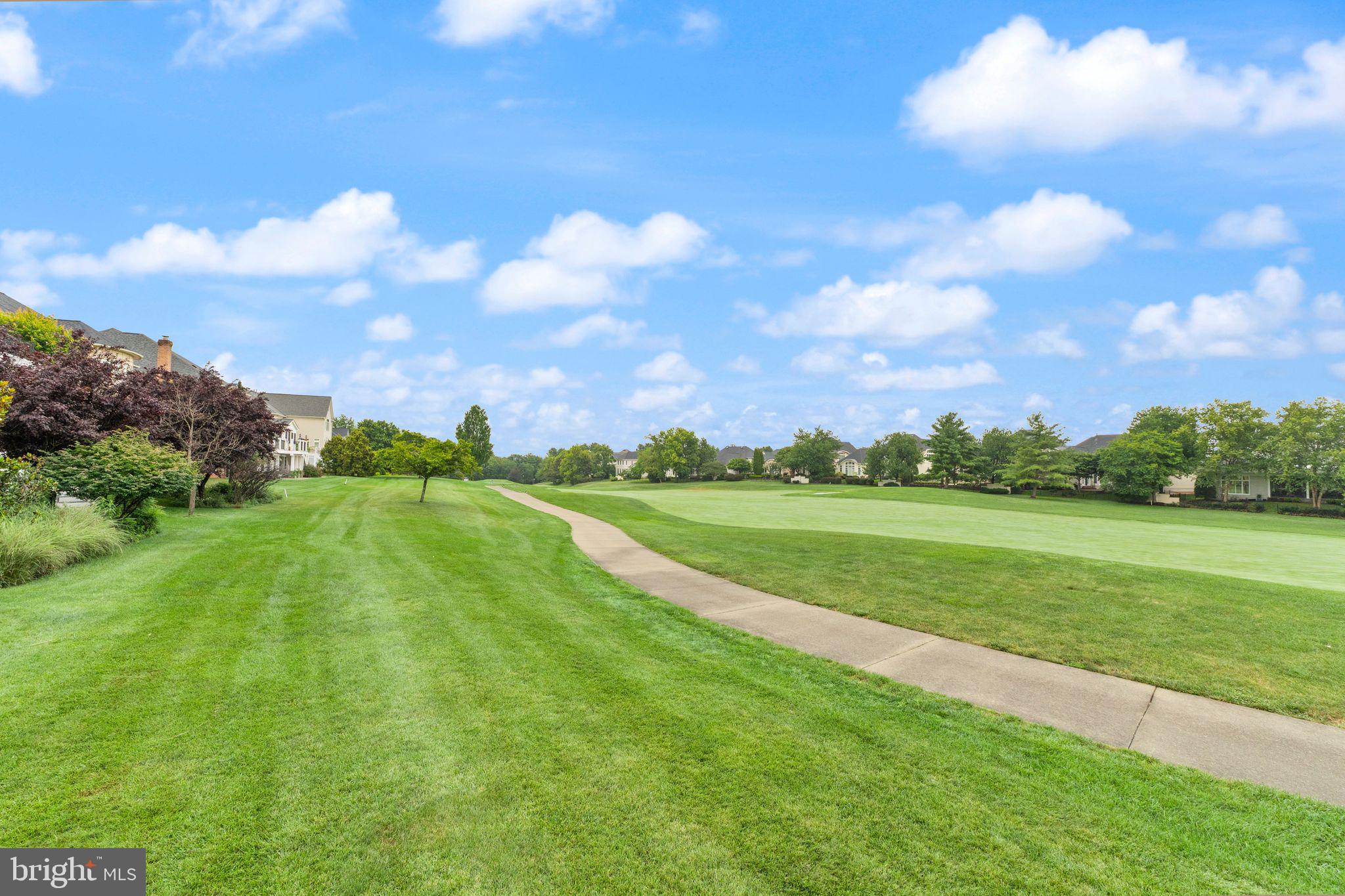 RIVER CREEK - Residential