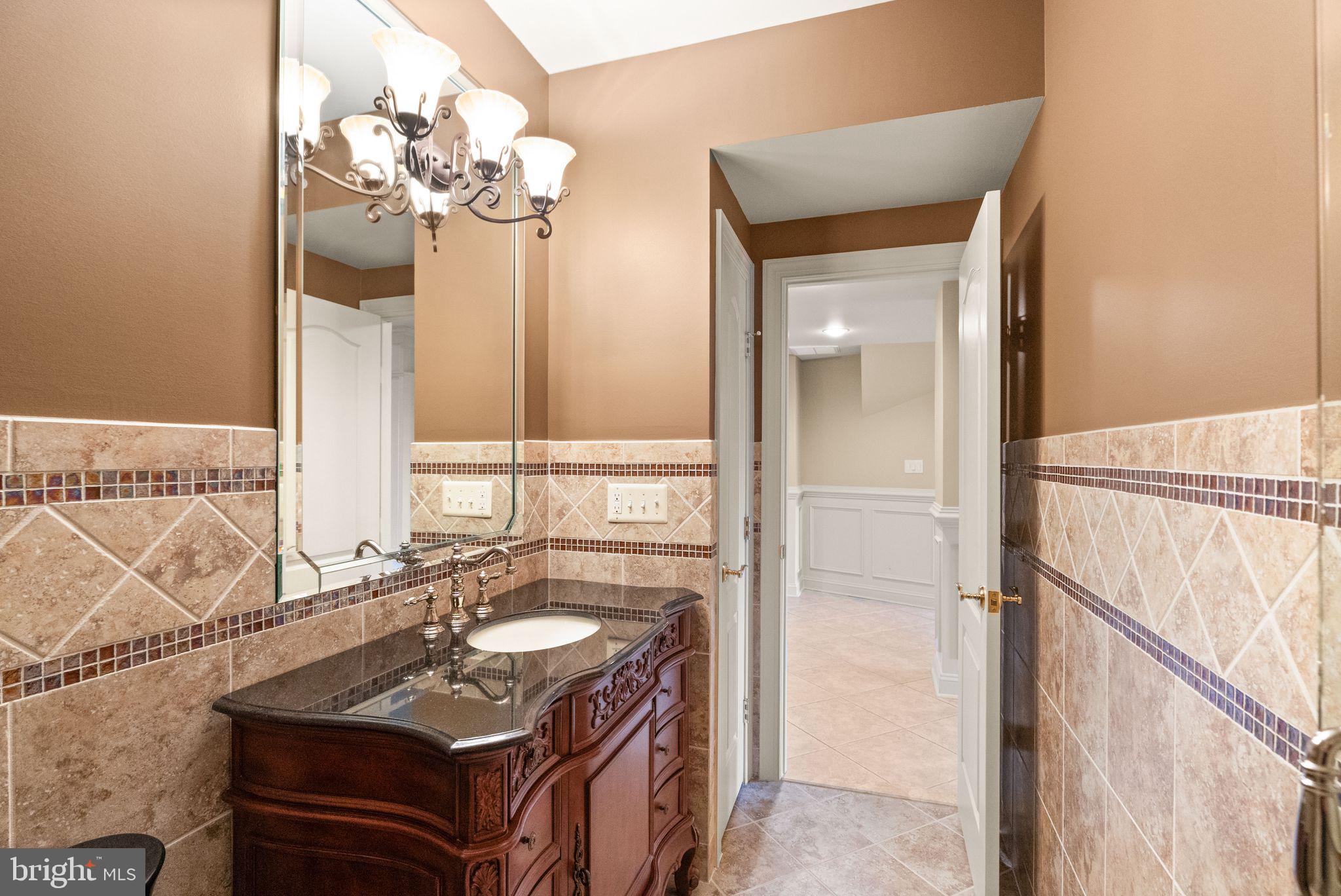 RIVER CREEK - Residential