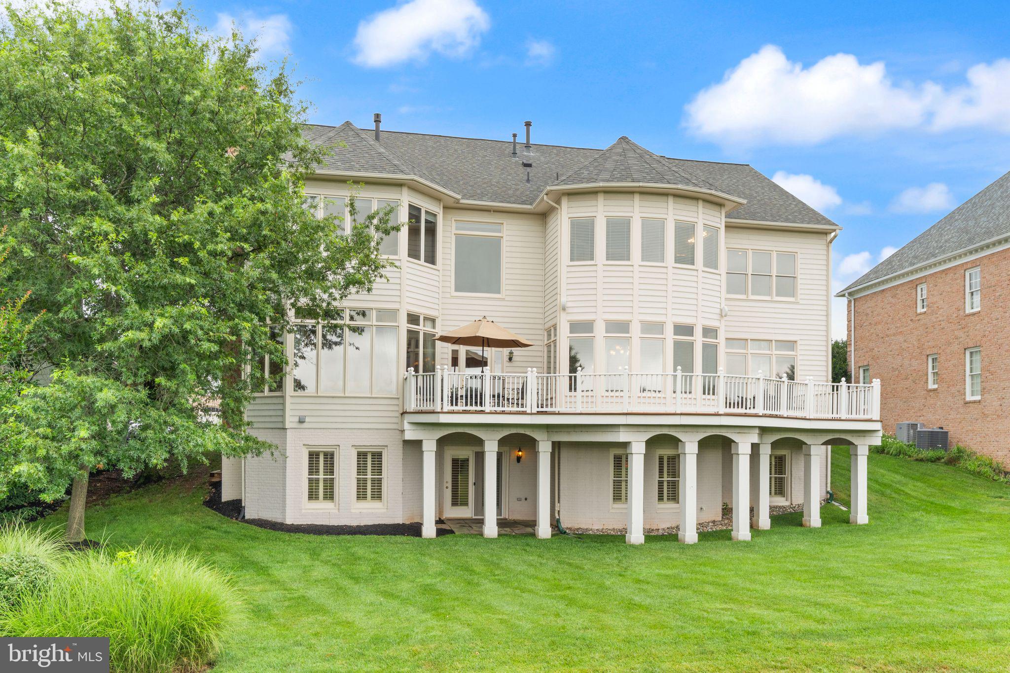 RIVER CREEK - Residential