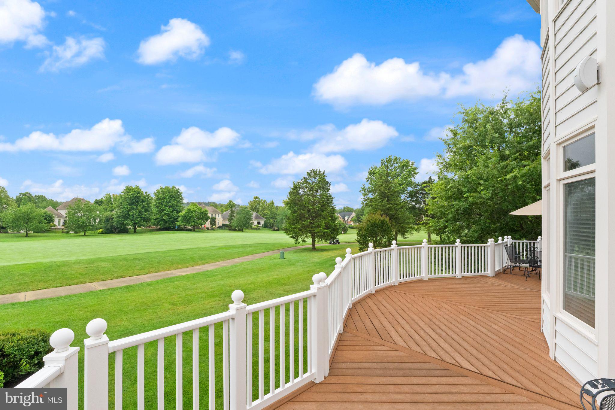 RIVER CREEK - Residential