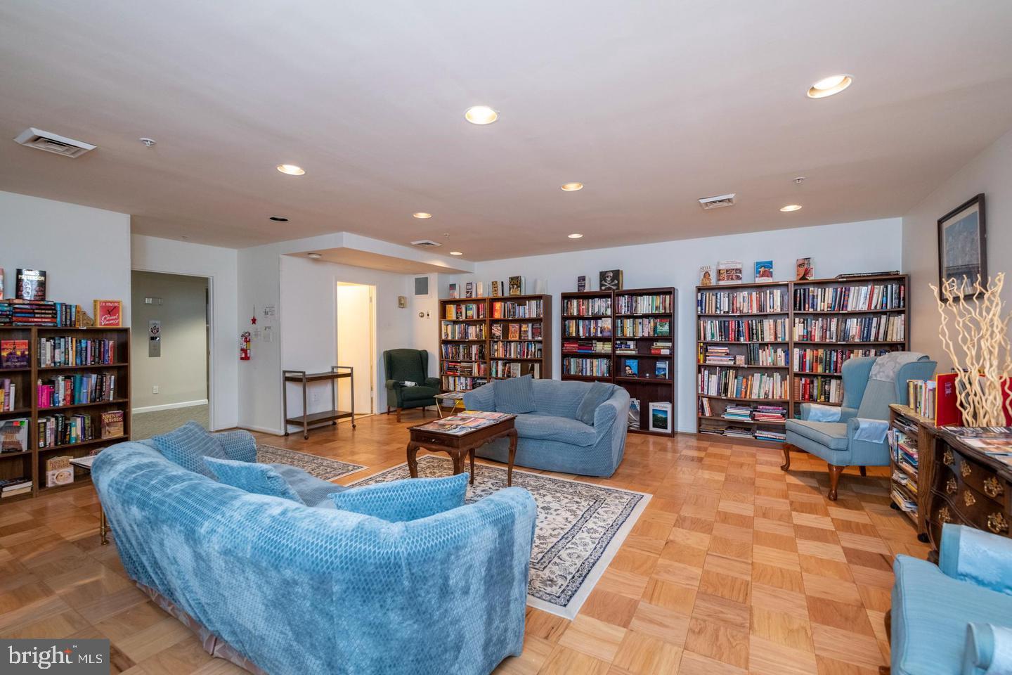DULANEY TOWERS - Residential